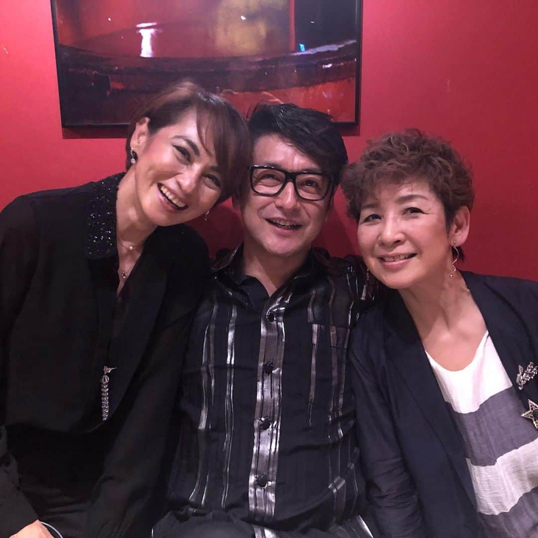 石丸幹二さんのインスタグラム写真 - (石丸幹二Instagram)「今夜は 渋谷で#吉田次郎 さんの ニューアルバム「RED LINE」リリースツアー に伺いました。 次郎さん キレッキレのギターでした。客席にいらしていた #今陽子 さん 舞台に上がって美声を披露してくれた #マリーン と一緒にパチリ 超一流のJazzlive 素敵なひと時でした。 #石丸幹二」6月12日 23時39分 - team_kanji_ishimaru