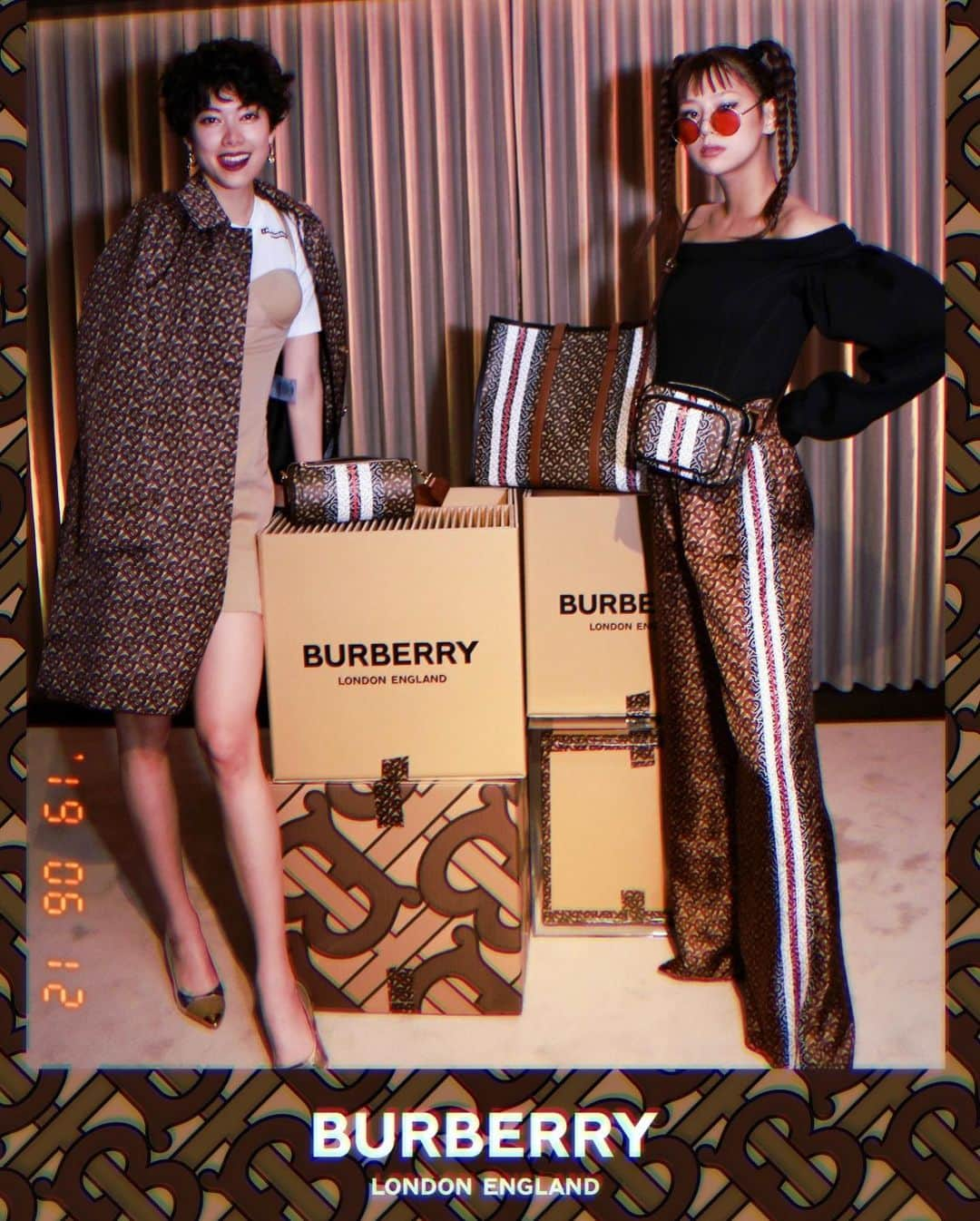 西内まりやさんのインスタグラム写真 - (西内まりやInstagram)「@burberry 伊勢丹新宿店行ってきました〜🖤🖤🖤 @burberry @riccardotisci17 #ThomasBurberryMonogram  #TBRT」6月13日 0時07分 - mariya_nishiuchi_official