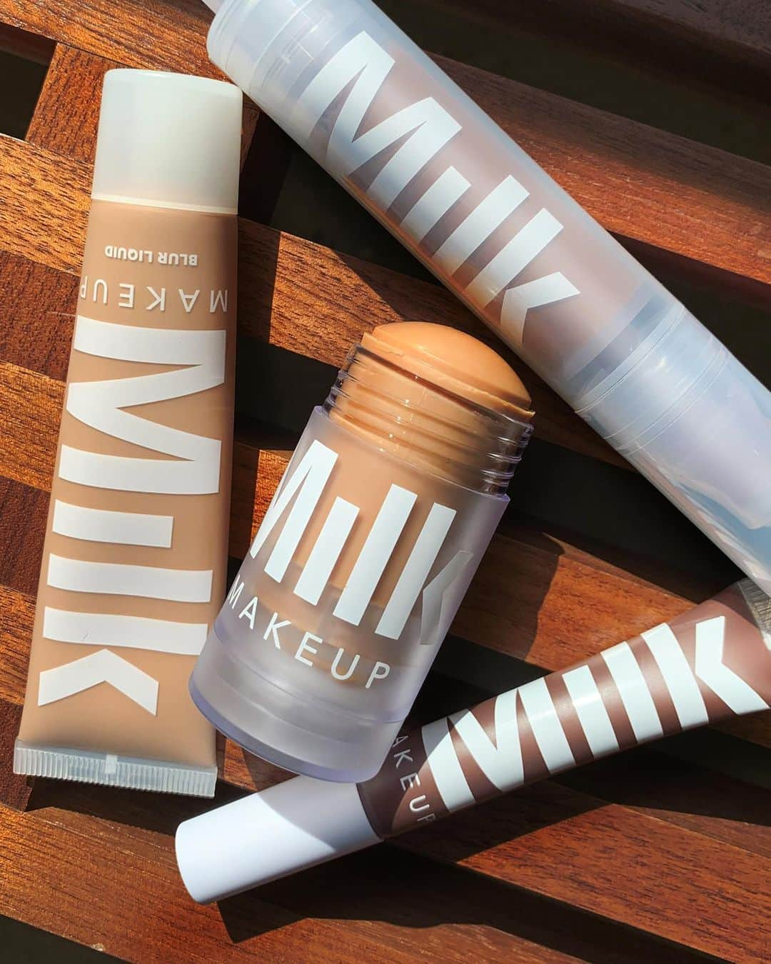 Milk Makeupさんのインスタグラム写真 - (Milk MakeupInstagram)「Scenario: You're pullin' up to Summer BBQs with your crush and you're bringing what?? 👇🏼☀️ - 🧡#blurfoundation 🧡#blurstick 🧡#flexconcealer 🧡#sunshineskintint - #wearyourpride @sephora」6月13日 0時26分 - milkmakeup