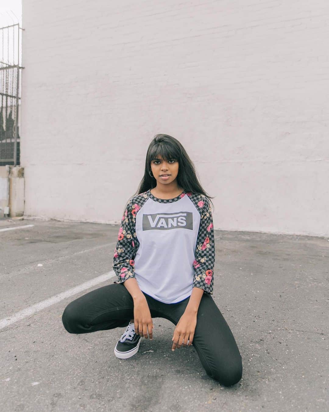 のインスタグラム：「Refresh your style with the Botanical Tangle Raglan, Skinny 8 Denim and classic Era. Shop online or find a store at vans.com #vansgirls」