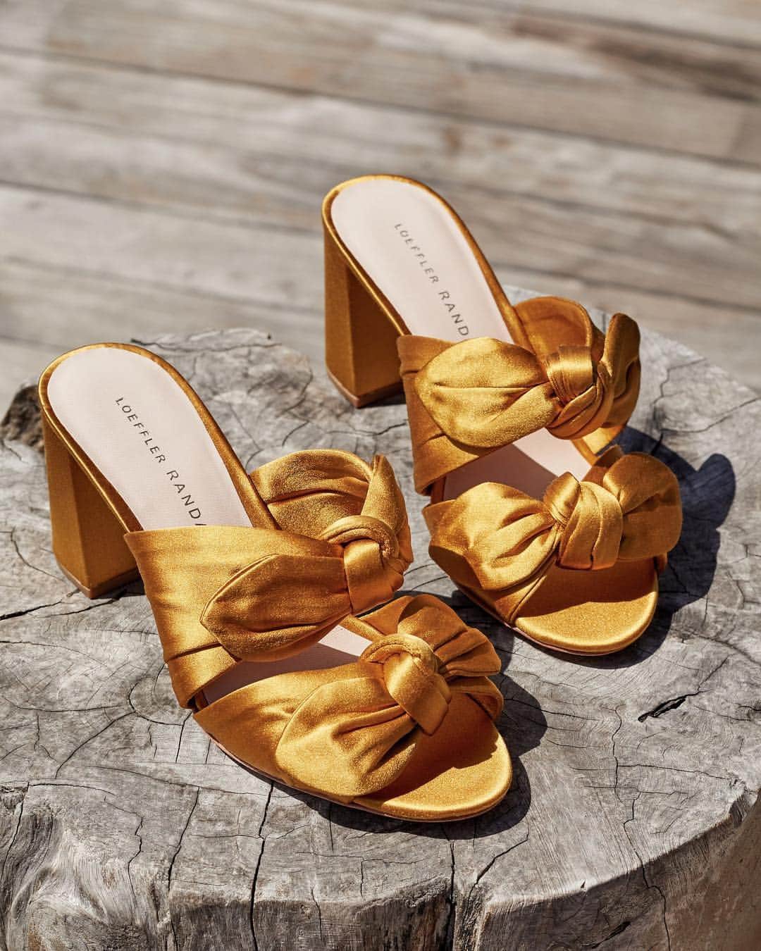 のインスタグラム：「Go for gold in @loefflerrandall 💫 #THEOUTNET  Shop all your favorite #LoefflerRandall looks, just visit #linkinbio 👆」