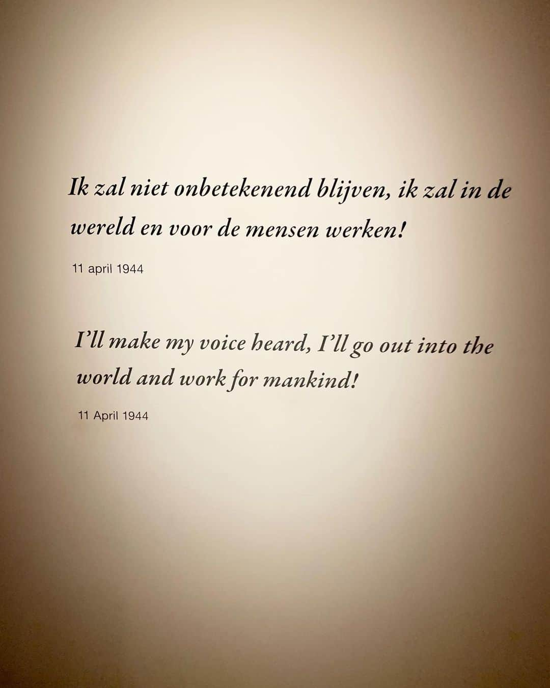 ミシェル・オバマさんのインスタグラム写真 - (ミシェル・オバマInstagram)「On Anne Frank's 90th birthday, I keep reflecting on this quote from her. I first read the Diary of Anne Frank as a young woman, and while in Amsterdam this past April on my #IAmBecoming tour, I was deeply moved by my visit to the Anne Frank House, where she and her family lived in hiding for more than two years. There, I saw this quote on the wall—it reflects the timelessness of her truth, the courage of a young woman who saw the power in her own voice, even when she was confronted with unimaginable horror and difficulty. What inspires me is her instinct not just to use her voice on its own, but to use it to connect with those around her—to work for something larger than herself. I hope that her example inspires all of us to speak up just a little louder, a little more bravely in our own lives today. And if we all do that, then together, we can shine a little more light on what we share—the common humanity that unites us all. #Anne90」6月13日 1時05分 - michelleobama