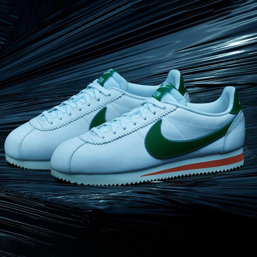 HYPEBEASTさんのインスタグラム写真 - (HYPEBEASTInstagram)「@hypebeastkicks: @nike and @strangerthingstv unveil a joint collab pack inspired by the 1980s themed Netflix show. The first pack will be available on June 27 and feature white and green iterations of the Nike Cortez, Blazer and Tailwind silhouettes.  Dubbed the “OG Pack,” the second drop will take place on July 1 and feature the same silhouettes wrapped in a red, white, and blue color palettes. Both packs will come with clothing inspired by the hit show. Let us know your thoughts. Photo: @nike」6月13日 1時12分 - hypebeast