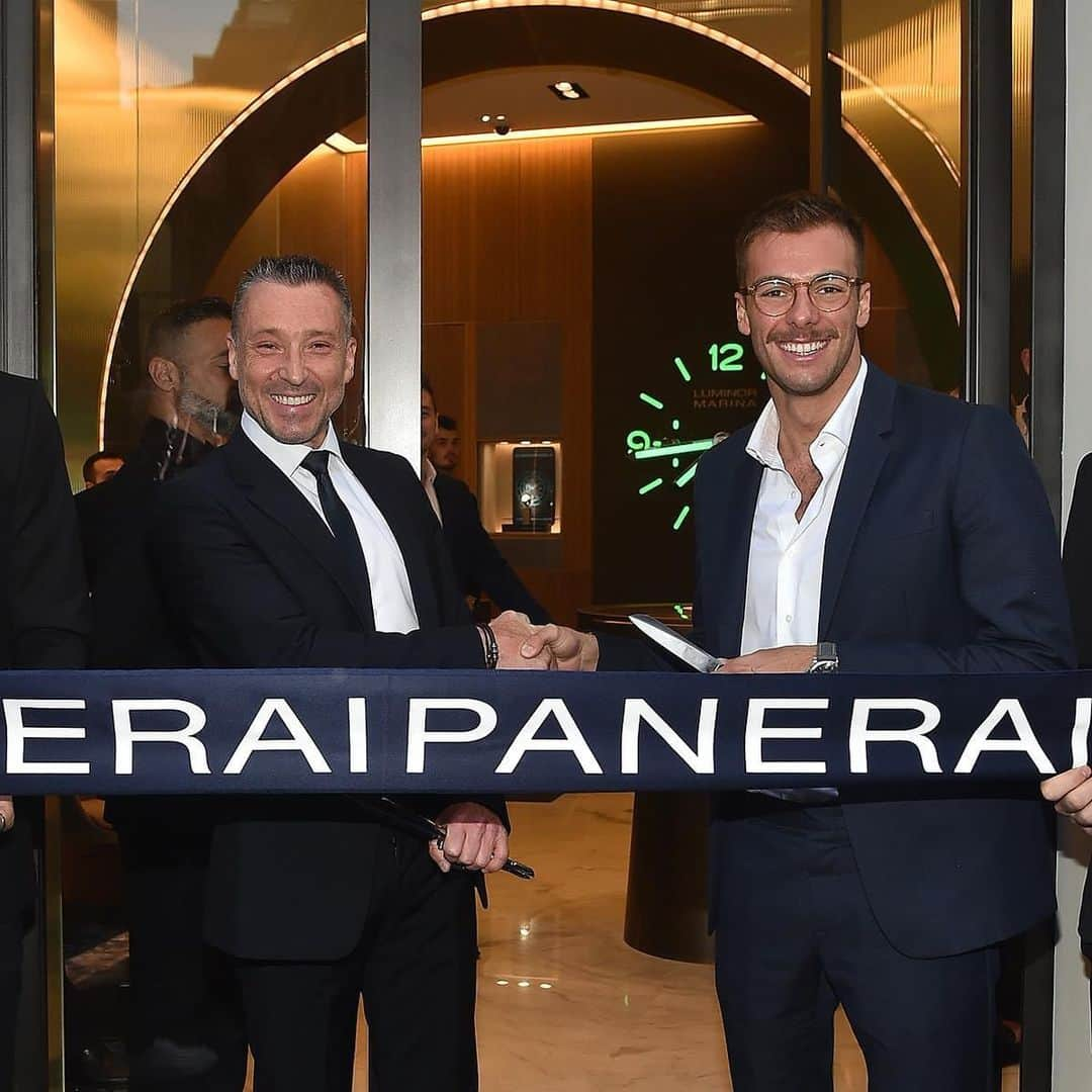 グレゴリオ・パルトリニエリさんのインスタグラム写真 - (グレゴリオ・パルトリニエリInstagram)「Ieri sera Insieme a Jean-Marc Pontroué CEO di Panerai, per il Grand Opening Party della Boutique di Roma. Orgoglioso di essere Ambassador del brand per misurare ogni mia sfida. @jm.pontroue @panerai_italy #PaneraiRoma #Submersible #PaneraiExperience」6月13日 3時10分 - greg_palt