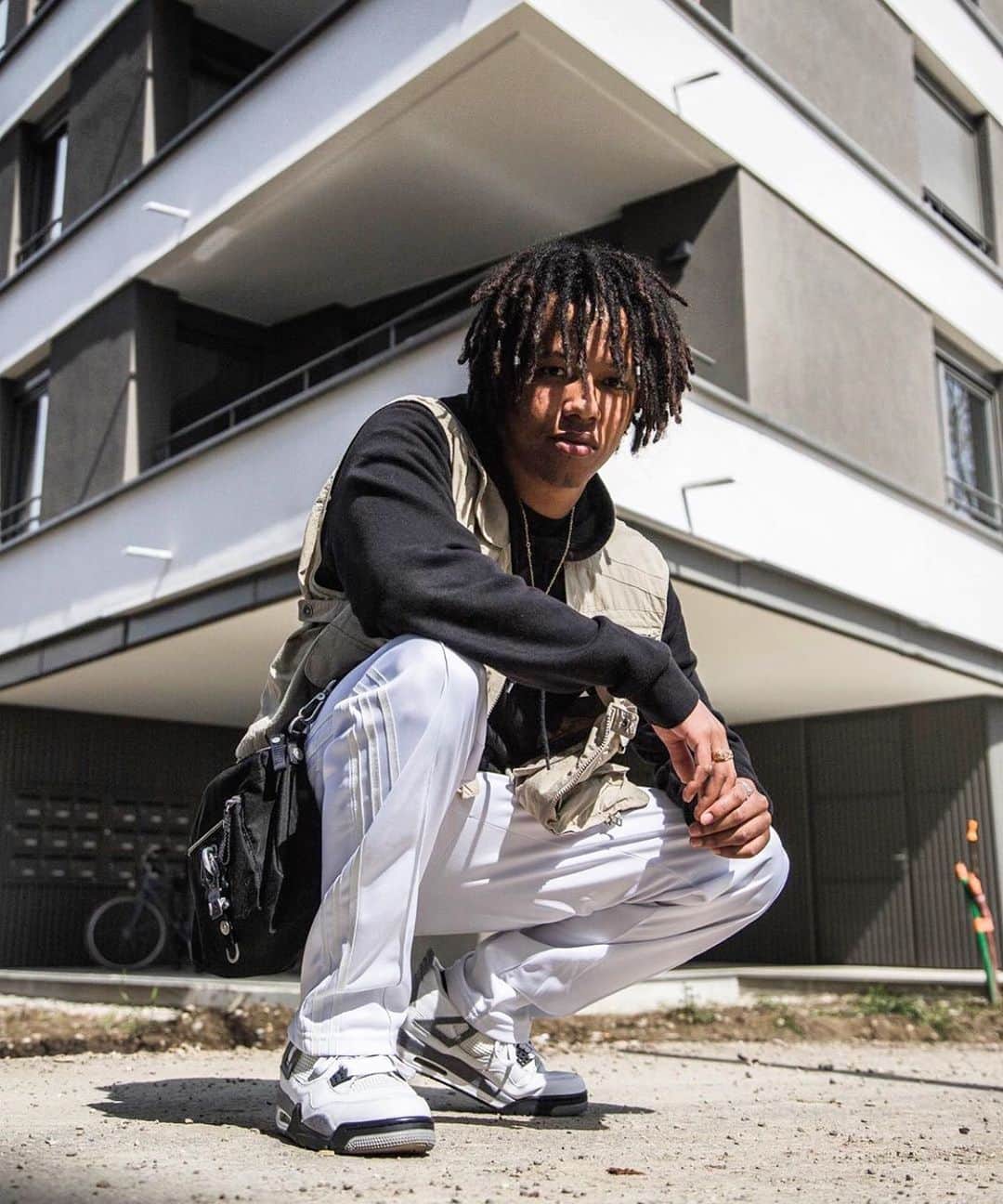 ジョージジーナ&ルーシーのインスタグラム：「@whoisflog rocking our „The Drops“ Shot by @dorianhrst 😈Tag us in your posts, we can’t wait to see all of you wearing our bags 🔥 • • • • • #gglsquad #georgeginalucy #streetwear #streetstyle #streetfashion #hypebae #hypebeast #hsstyle #highsnobiety #style #malemodel #menswear #mensfashion #braids #jordan #jordans #bag #accessories #35mm #justgoshoot #paris #frace #ootdmen #ootd #outfit #sneakers #kicksonfire」