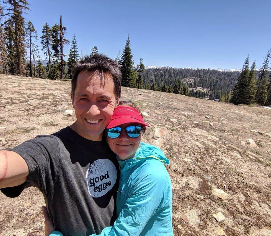 ベス・ロッデンさんのインスタグラム写真 - (ベス・ロッデンInstagram)「Rare run in the high country with @randypuro // We were trying to remember the last time we ran together, and we’re pretty sure it was before I was pregnant with Theo almost six years ago. It’s funny, with pregnancy and having a young child I tried to mentally and physically prepare for so much: sleepless nights, tantrums, endless amounts of required “stuff”...but one thing I didn’t anticipate well was how much time Randy and I would spend apart. It forced me to open up and create a network of other amazing people (mainly women 👊) to play with, which has been one of the greatest gifts yet. But it’s also made me appreciate the times we do get to spend together that much more.」6月13日 3時20分 - bethrodden