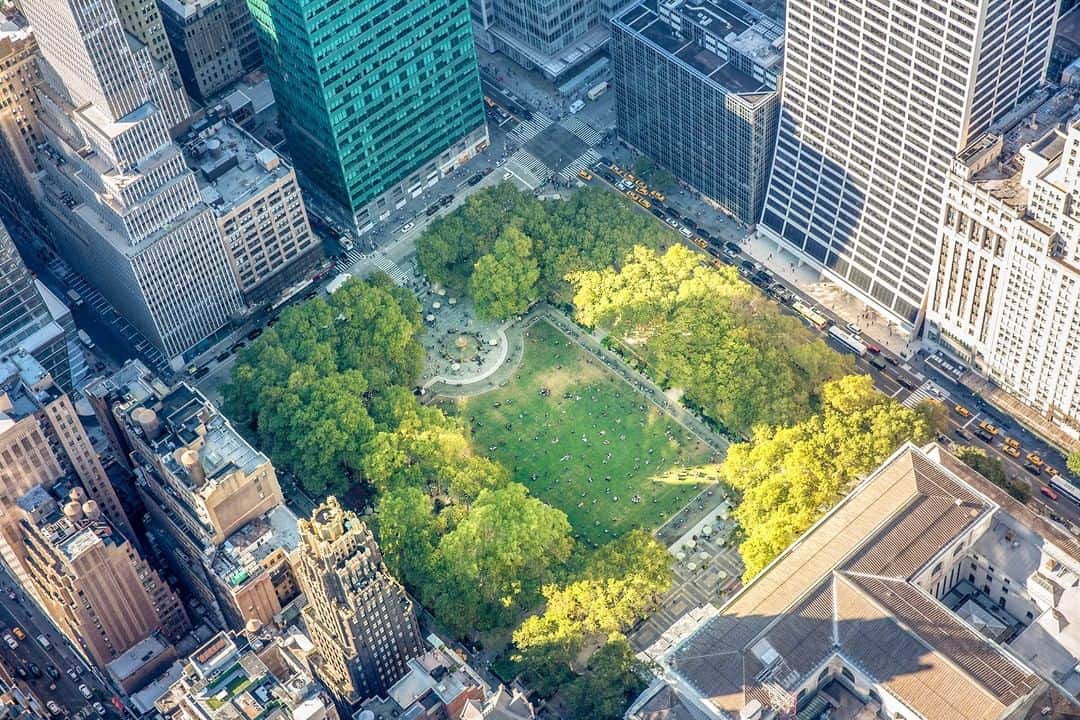 nyonairさんのインスタグラム写真 - (nyonairInstagram)「Tonight at 6:00 pm The New York City Opera is producing an hour-long program in Bryant Park! . Pride in the Park will feature selections from both opera and musical theater being performed by stars of City Opera’s Pride Series. This will also include a sneak peek of their upcoming world premiere, "Stonewall." . See you there! . 🚁Ready for adventure? Get 40% off - Use Code: FATHERS40 🚁 . Ultimate flexibility with our Buy Now, Schedule Later - valid for more than a year. . Book now: www.NYONAir.com . . . . . . #nyc #NewYork #NewYorkCity #manhattan #travel #photography #bigapple #earthpix #bestvacations #exploremore #moodygrams #complex #icapture_nyc #jointhemvmt #bucketlist #timeoutnewyork #wildnewyork #newyork_instagram #lensbible #thingstodoinnyc #adventurelifestyle #FlyNYON #NYONAir #NYONStudio #traveldeals #centralpark #timessquare」6月13日 3時30分 - nyonair