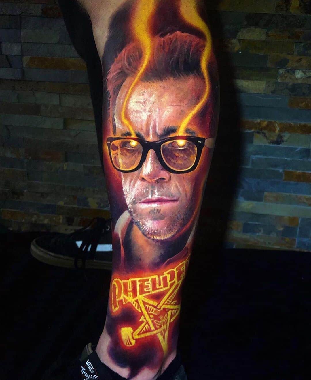 スラッシャーのインスタグラム：「EPIC Phelper ink by @khailtattooer of @youngbloodstattoo in OZ ✍🏽」