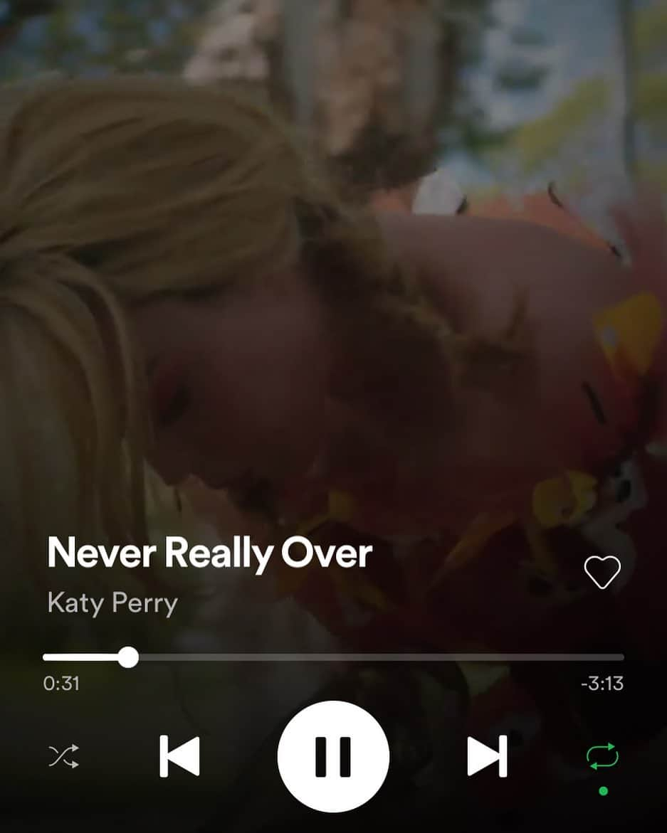 ケイティ・ペリーさんのインスタグラム写真 - (ケイティ・ペリーInstagram)「hi bb’s... do you wish #NeverReallyOver had ended differently? Well, there's another option on the #NeverReallyOver canvas on @spotify #chooseyourownadventure 💁🏼‍♀」6月13日 4時22分 - katyperry