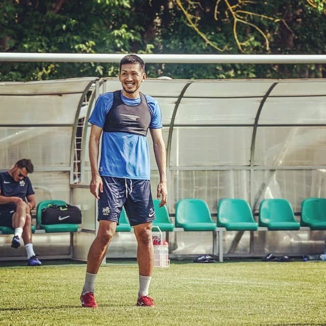 瀬戸貴幸さんのインスタグラム写真 - (瀬戸貴幸Instagram)「やっぱりサッカーって最高に楽しいね。﻿ サッカー選手ではなくフットボーラーで在りたいね！！﻿ ﻿ ﻿ #fkrfs #latvia#riga #enjoyfootball #workhard #training #サッカー選手❌ #フットボーラー✅ #ラトビア #リガ #違いがわかるかな」6月13日 4時35分 - setotakayuki