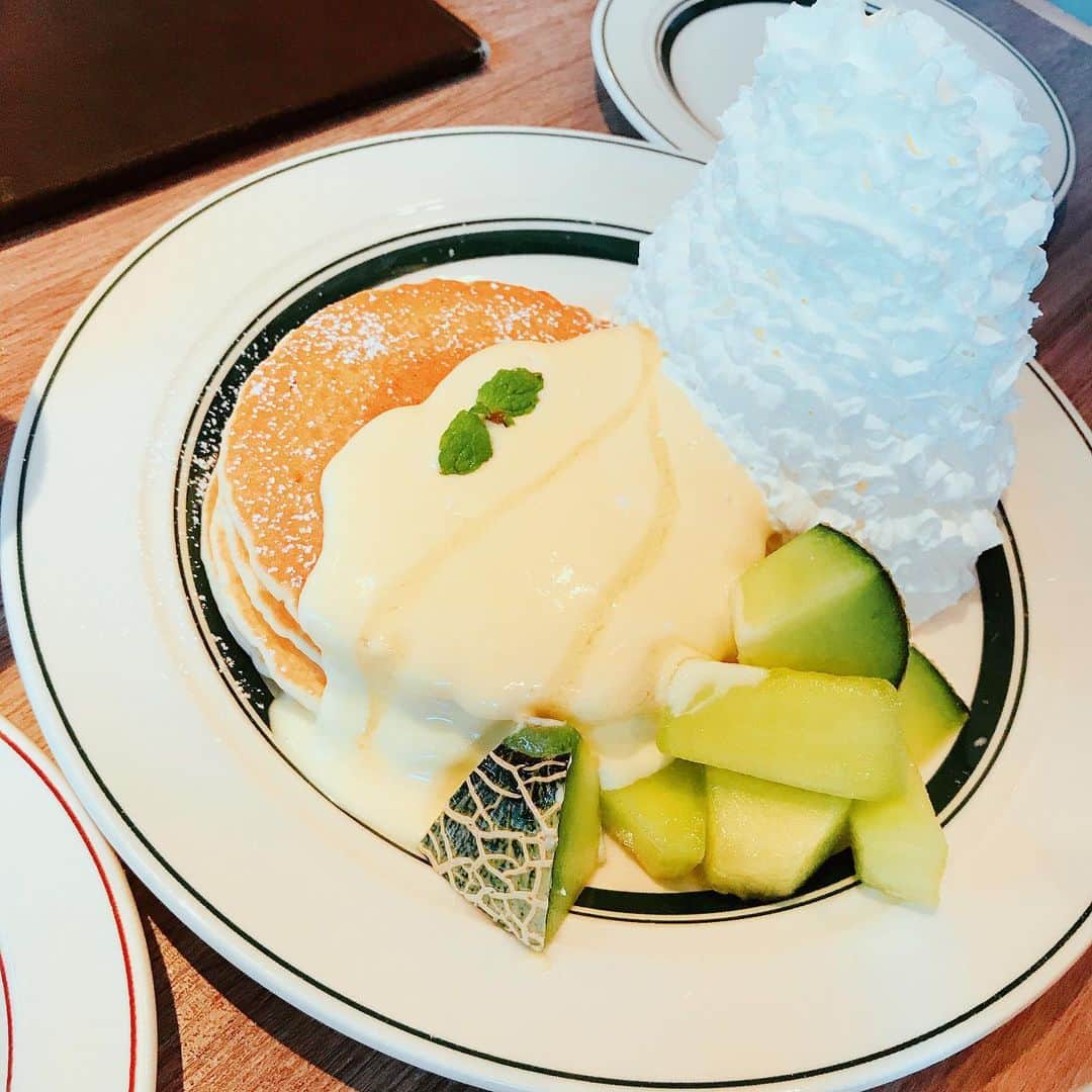 橘芹那のグルメインスタ