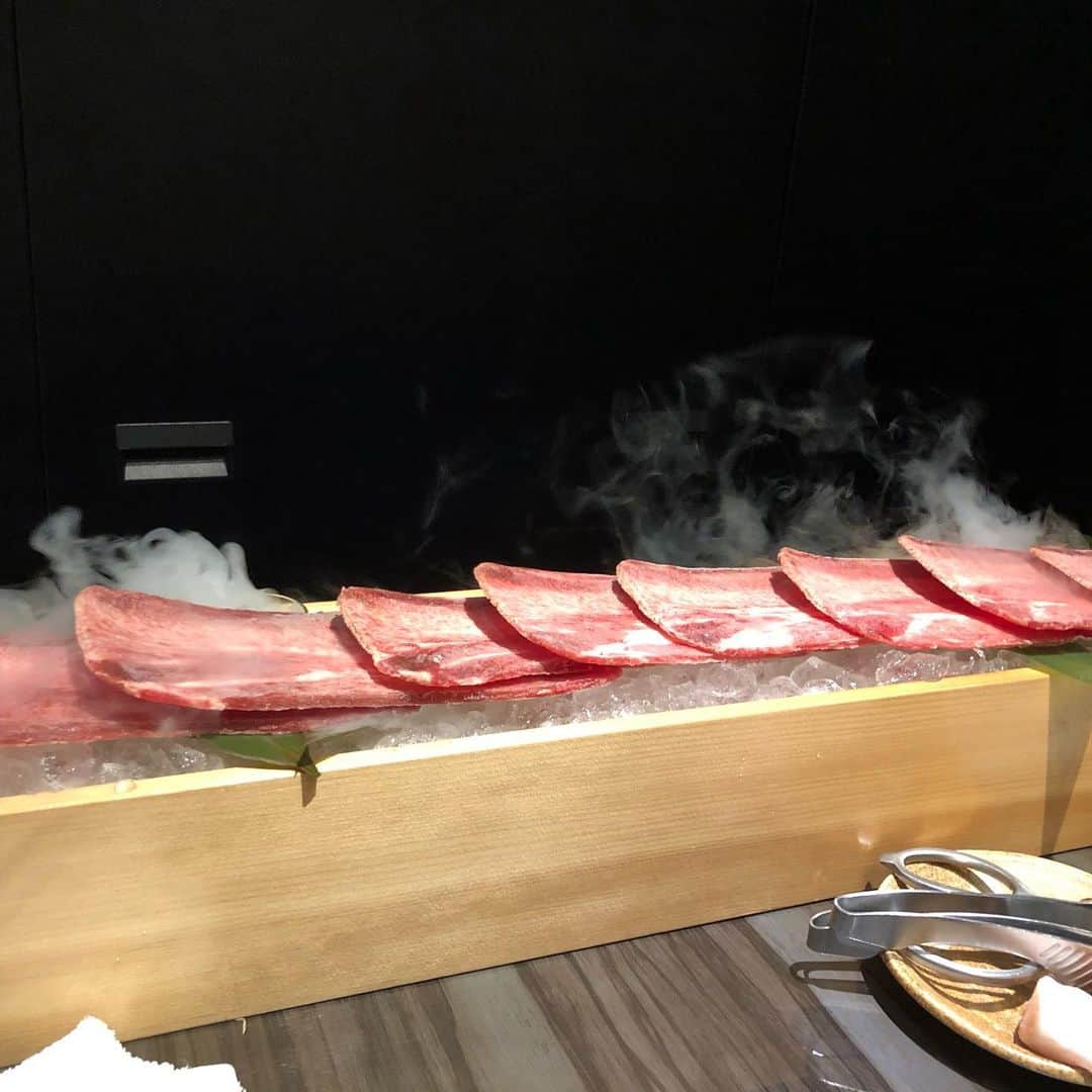 のインスタグラム：「宇宙一長いタン  #五反田 #焼肉 #肉匠コギヤ」