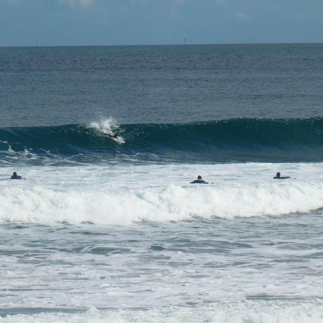 Isseki Nagaeさんのインスタグラム写真 - (Isseki NagaeInstagram)「Set coming 2  #beach #surfinglife #surfing #beachlife #surfer #funwave」6月13日 14時48分 - isseki_nagae