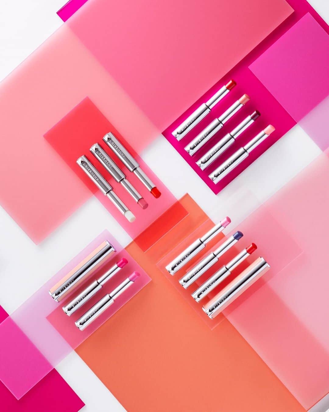 DFS & T Galleriaさんのインスタグラム写真 - (DFS & T GalleriaInstagram)「Discover @givenchybeauty 's Teint Couture Everwear Foundation for a flawless complexion, and complete your summer look with Le Rose Perfecto Lipstick. Shop the collection at select #TGalleria by #DFS stores before June 30 to enjoy exciting gifts!  #GivenchyBeauty #TeintCoutureEverwear #LeRosePerfecto  #ShopDutyFree」6月13日 15時05分 - dfsofficial