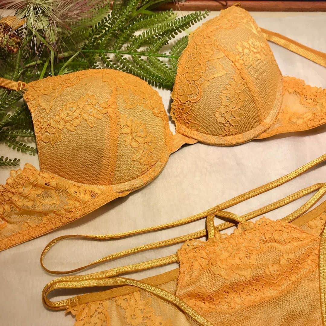 Ravijour札幌4丁目プラザ店のインスタグラム：「#ONSALE  究極の盛り✨フラワーライン🌼 -  #ラヴィジュール  #ravijour #ravijourstaff  #ravijoursapporo  #ravijourofficial  #札幌 #ランジェリー #盛れる」