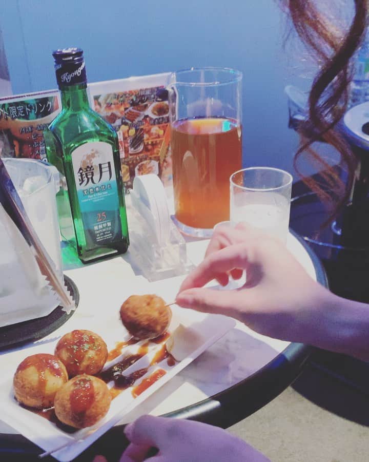 一ノ瀬るなのインスタグラム：「昨日は浴衣イベント1日目✩.*˚ ロシアンたこ焼きあって お客さんがはずれに当たったんだけど ノーリアクションすぎて辛さを疑った私、 辛いのが食べたい！なんて 頭悪いことを言い出して自爆した図  ボーイは私が食べるからって 普通のやつの2~3倍の デスソース入れてきたよ 辛すぎてリアクションできず この後痛すぎて泣いてました。笑  今日は2日目、みなさんおまちしてますよ❤  #whitestage #ホワイトステージ #浴衣 #イベント #1日目 #ロシアンたこ焼き #デスソース #自爆 #やられた #ちゃんとやり返したよ」