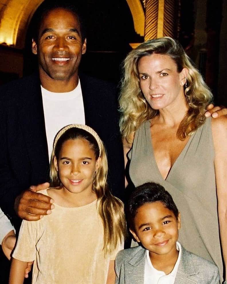 E! Onlineさんのインスタグラム写真 - (E! OnlineInstagram)「Sydney and Justin Simpson were just eight and five years old when their mother Nicole Brown Simpson was brutally murdered alongside her friend Ron Goldman. Now, they are grown adults paving lives of their own. Link in bio to see what they're up to 25 years later. (📷: BEI/Shutterstock)」6月13日 7時39分 - enews
