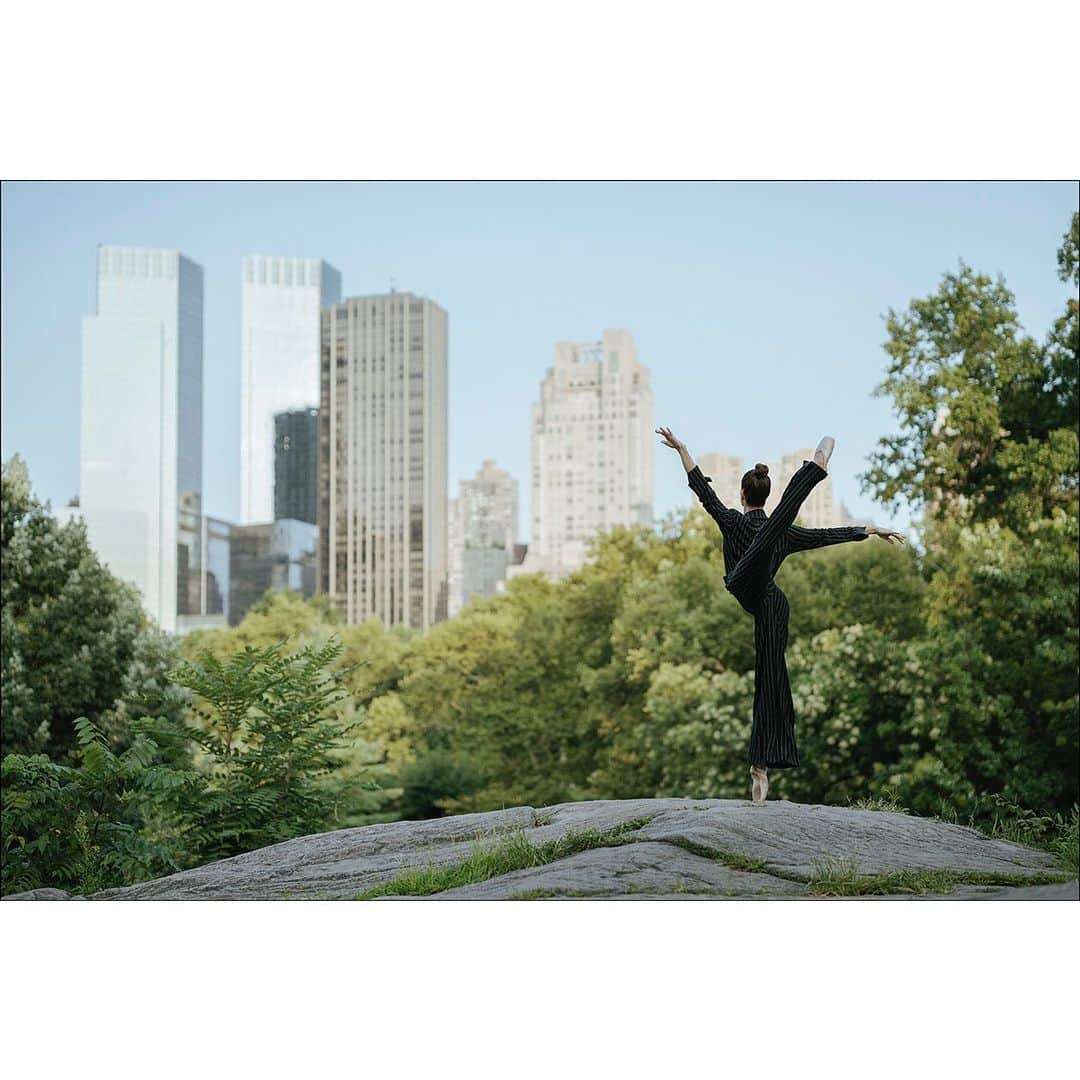 ballerina projectさんのインスタグラム写真 - (ballerina projectInstagram)「We will be celebrating the 18+ years of the Ballerina Project until the middle of July as we near our conclusion. Here are look backs at that the moments that best represent the project from the past 2 decades.  Here is a collection of images I created with Lauren Cuthbertson in New York City. #ballerina - @londonballerina #centralpark #theoculus #newyorkcity #ballerinaproject #ballerinaproject_ #ballet #dance #pointe #laurencuthbertson  With the conclusion of the Ballerina Project we will also be concluding the sale of all our limited edition prints. We have a small selection of large format limited edition prints for sale in our Etsy store. Link to our Etsy store is located in our accounts profile. If you are interested in purchasing an image not available on Etsy as a large format limited edition print just email us at the address also located in our profile for details.  Thank you to all the ballerinas that have collaborated with myself to create the images of the Ballerina Project. Thank you to the followers and supporters of the Ballerina Project that help spread our imagery throughout this world.」6月13日 8時20分 - ballerinaproject_