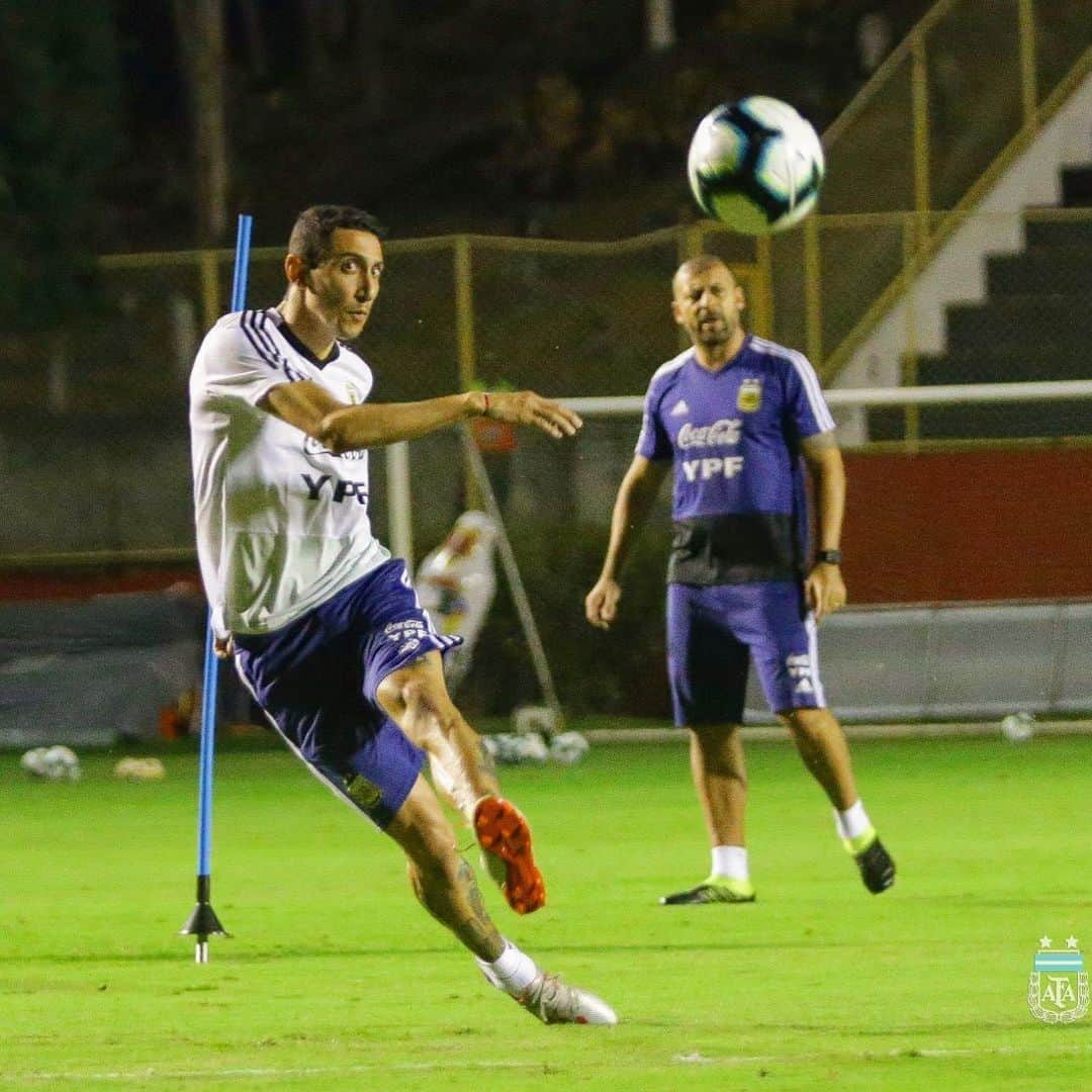 アンヘル・ディ・マリアさんのインスタグラム写真 - (アンヘル・ディ・マリアInstagram)「👀 ⚽️🥅👏🇦🇷」6月13日 9時13分 - angeldimariajm