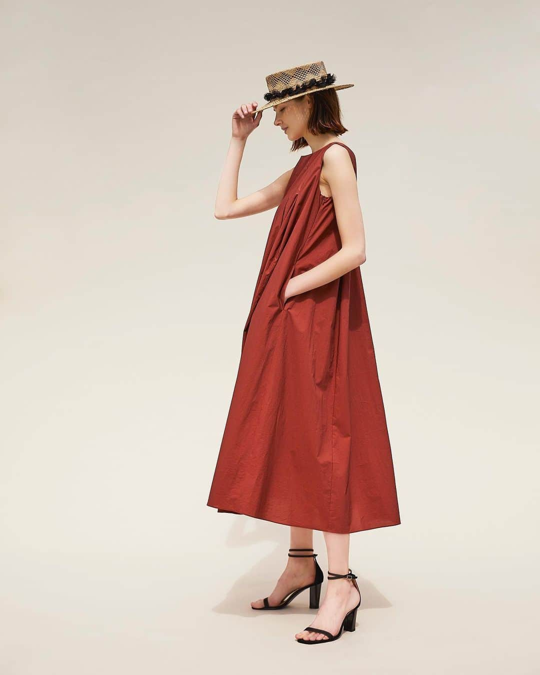 JILLSTUARTさんのインスタグラム写真 - (JILLSTUARTInstagram)「【JILLSTUART×sweet Collaboration Dress】 JUDY DRESS TERRACOTTA,BERRY,KOHL color ¥23,000+tax . . #JILLSTUART #JILLSTUART_jp #2019SS #sweet #collaboration」6月13日 9時58分 - jillstuart.jp