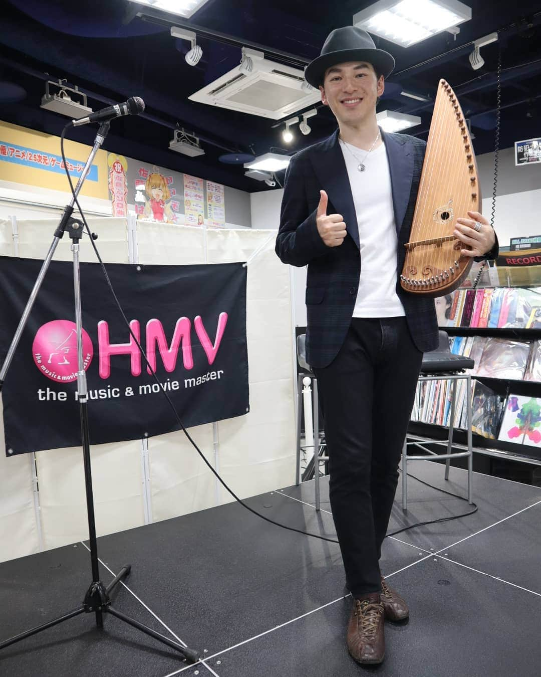 冨永裕輔さんのインスタグラム写真 - (冨永裕輔Instagram)「久々の立川ライブ🎶 #立川 #HMV #インストアライブ #地球へ #冨永裕輔 #裕琴 #琴 #四次元を歌う #東京  #yusuketominaga #singersongwriter #radiopersonality #live #concert #tokyo #tachikawa #harp #yukin」6月13日 10時23分 - yusuketominaga_official