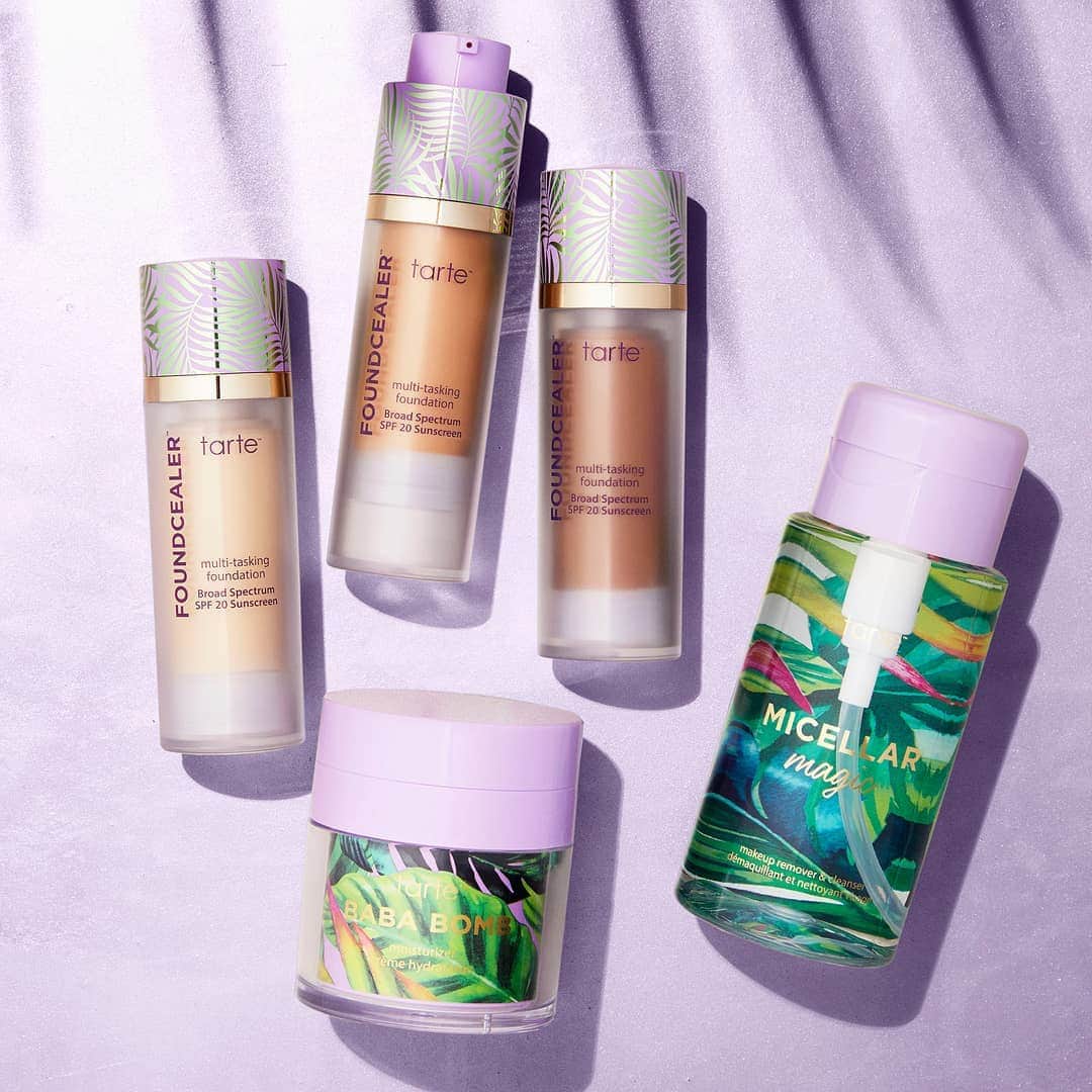 Tarte Cosmeticsさんのインスタグラム写真 - (Tarte CosmeticsInstagram)「BABA-YES to our growing #VEGAN products #plantpowered by superstar ingredient, BABASSU! 🌿⭐️ 🌱babassu foundcealer™ skincare foundation: Covers, protects, treats, hydrates & minimizes the appearances of fine lines delivering an ultra-comfortable, natural radiant finish. Is infused with #plantpowered babassu to nourish, moisturize & soothe skin 🌱micellar magic makeup remover & cleanser: A no-rinse facial cleanser that removes waterproof & longwear makeup without stripping your skin’s natural moisture. THX babassu! 🌱NEW baba bomb vegan moisturizer: Has a whipped texture powered by nutrient-rich ingredients that weightlessly hydrates, smooths, & gives the appearance of firmer-looking skin #crueltyfree #rethinknatural #naturalartistry #tarteskin #veganskincare」6月13日 12時03分 - tartecosmetics