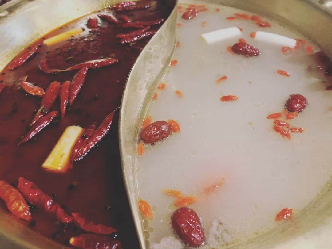 濱健人さんのインスタグラム写真 - (濱健人Instagram)「火鍋食べて来たよ！ 初めて食べたけど美味しいね！  それから、皆さんから来たDMは目を通させて頂いてます！ たくさんの応援ありがとうございます！」6月13日 12時40分 - h_k_kento