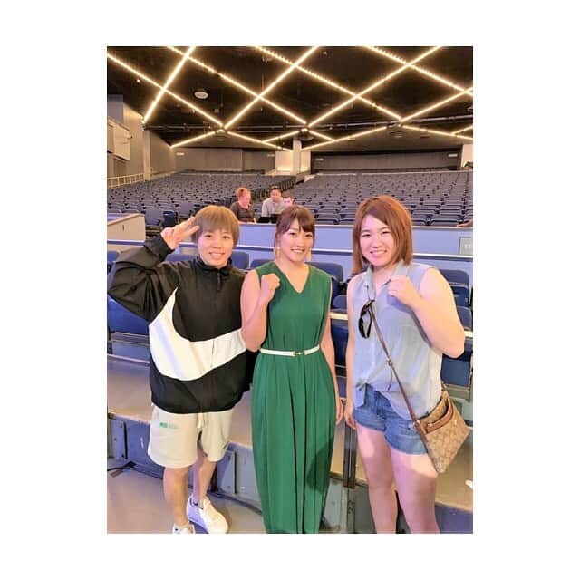 RENA（久保田玲奈）さんのインスタグラム写真 - (RENA（久保田玲奈）Instagram)「‪堀口さんと初めてレベルで‬ ‪お話させていただいて‬ ‪すごく嬉しかった😳🔥‬ 魅津希ちゃんも来てくれて 久々に会えて嬉しかった❤️ 練習前なのにありがとう！！ ‪#rizin‬ ‪#Bellrtor‬ ‪#堀口恭司 さん‬ #魅津希 ちゃん」6月13日 12時53分 - sb_rena