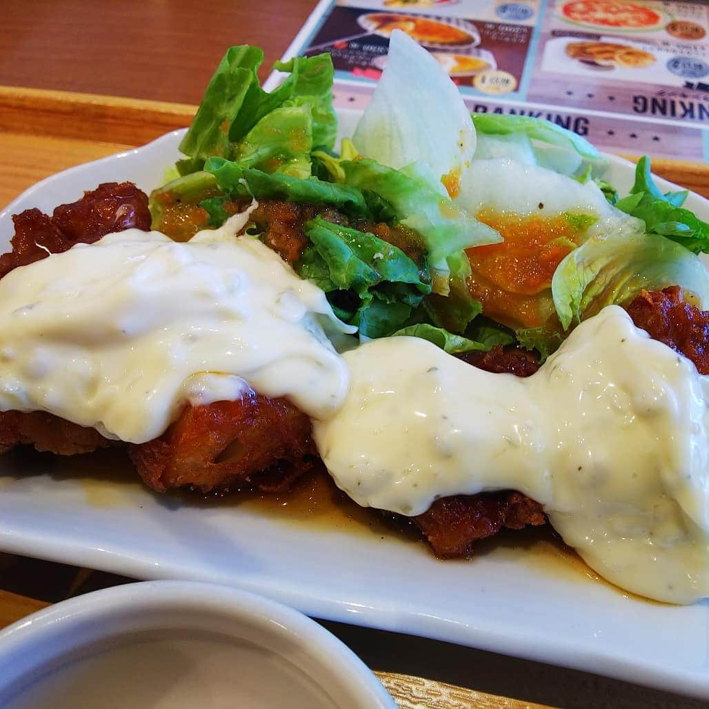 みながわゆみさんのインスタグラム写真 - (みながわゆみInstagram)「#ランチ #ココス #Cocos #チキン南蛮 #タルタルソース #タルタルソースのチキン南蛮膳 #スープ #ドリンクバー #野菜ジュース #おいしい #お友達と楽しみ時間 #なつかしい #感謝 #ありがとう」6月13日 13時25分 - nama.09.19