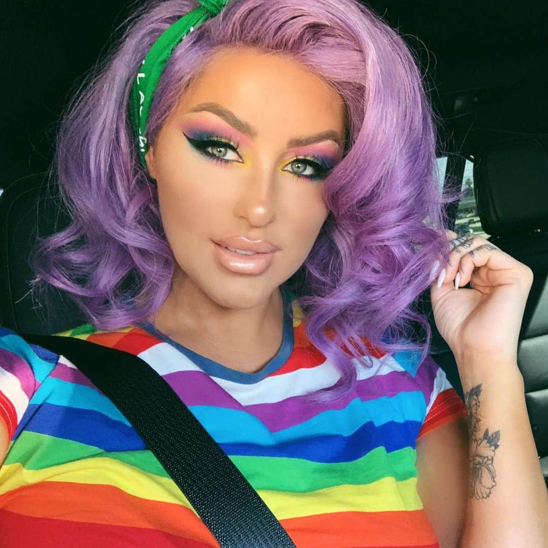 Chrisspyさんのインスタグラム写真 - (ChrisspyInstagram)「I almost forgot to post my glam from #pride ! I was feeling the rainbow vibes 🌈  Shadows: @maccosmetics Art Library Palette Lashes: @baddieblashes Saucy (use code: CHRISSPY for a discount)  Highlight: @dominiquecosmetics Prisma Glow Palette  Lips: @maccosmetics Oak Liner, Myth Lipstick  Gloss: @artistcouture Climax Gloss  @freedomcoutureofficial Wig  #lapride #maccosmetics #baddieblashes #dominiquecosmetics #artistcouture #freedomcouture」6月13日 13時34分 - chrisspy
