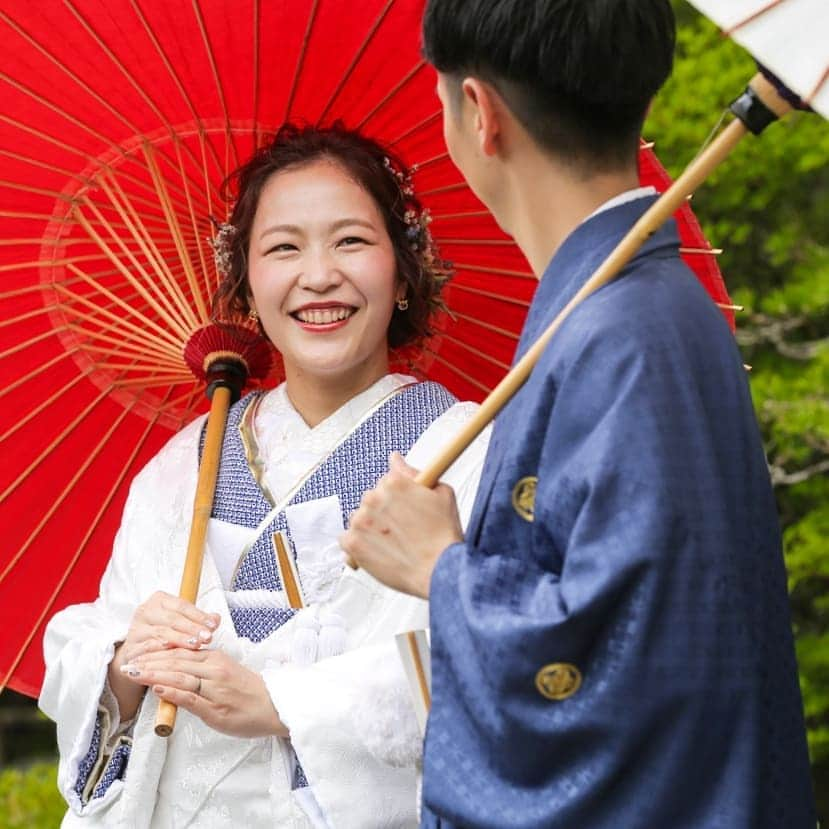 スタジオANさんのインスタグラム写真 - (スタジオANInstagram)「Studio AN 福岡 【JUNE BRIDE CAMPAIGN 2019開催】 ------------------------------------ お二人にカメラに向かって歩いて来てくださいと お伝えしたら新郎様が一歩…一歩 リアクションをとってくれて ひたすらシャッターを切ってしまいました😆 新郎様のなにかを見つけた表情とお嫁様の笑顔が素敵です‼️ とても楽しい撮影になりました♪ . Photographer @taishi_studioan Hair make @chie.hm_studioan ------------------------------------ ♥︎JUNE BRIDE CAMPAIGN 2019♥︎ 初回来店成約特典、ご用意しております‼︎ 詳細はTOPページ掲載の キャンペーンページをご覧ください⚐⚑⚐゛ 非常に混み合う時期となっておりますので お早めにご相談ください☺︎✧✧ ☎︎092-738-6677 ------------------------------------ @decollte_weddingphoto #d_weddingphoto #weddingphoto #スタジオAN #STUDIOAN ------------------------------------ #結婚写真 #結婚式準備 #wedding #前撮り #ウェディングフォト #bridal #2019冬婚 #2019夏婚 #2019秋婚  #花嫁 #福岡花嫁 #九州花嫁 #花嫁ヘア  #和装前撮り#結婚準備 #色打掛 #ヘアメイク  #ヘアセット #ブライダルヘアメイク  #ブライダルヘア#花嫁ヘア #日本庭園 #白無垢ヘア #白無垢 #大濠公園 ------------------------------------」6月13日 13時40分 - studio_an