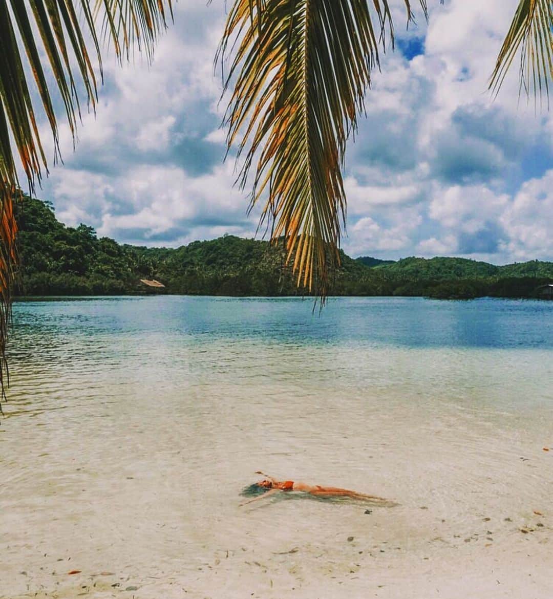 ILAのインスタグラム：「Ocean baby 🌊 #ILASWIM be sure to tag us」
