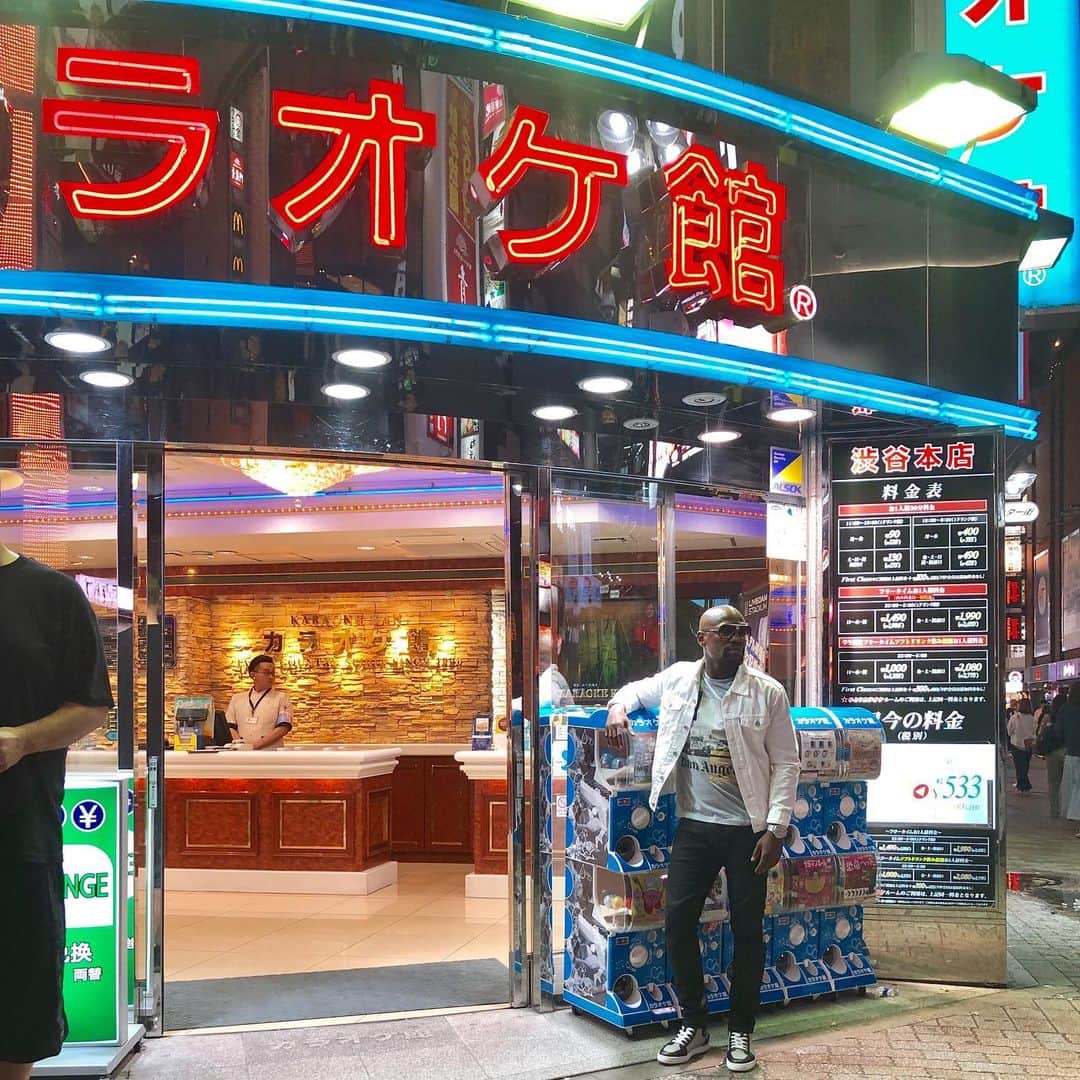 フロイド・メイウェザー・ジュニアさんのインスタグラム写真 - (フロイド・メイウェザー・ジュニアInstagram)「Tokyo, Japan 🇯🇵」6月13日 14時01分 - floydmayweather