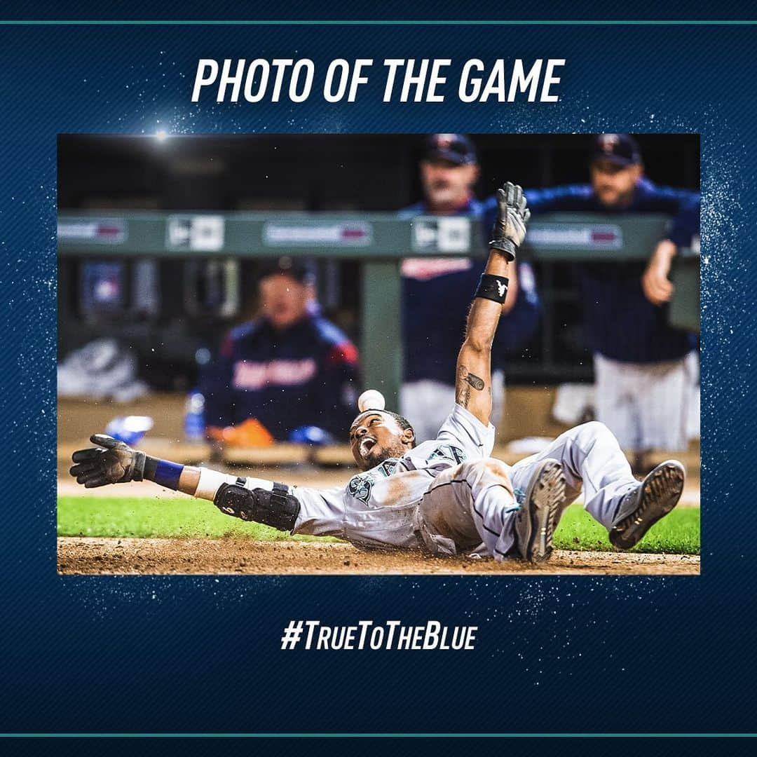 シアトル・マリナーズさんのインスタグラム写真 - (シアトル・マリナーズInstagram)「That’s a dub. 👐 #GoMariners」6月13日 14時05分 - mariners