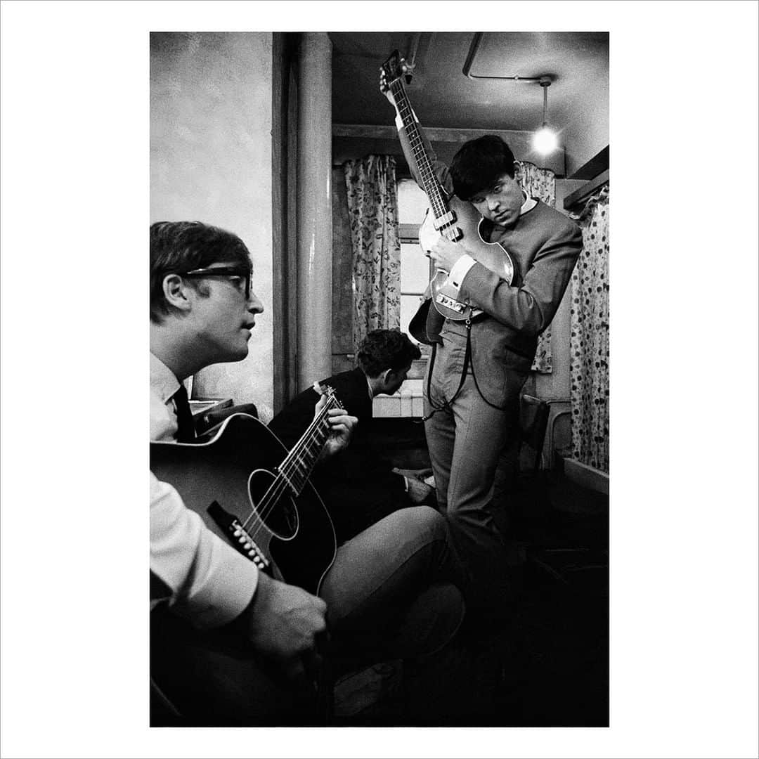 Magnum Photosさんのインスタグラム写真 - (Magnum PhotosInstagram)「Own a piece of photographic history! This estate-stamped print of The Beatles by late Magnum photographer @philipjonesgriffiths is available for $100 in The Magnum Square Print Sale, which ends tomorrow. Link in bio. . “Philip was studying pharmacy in Liverpool in the 1960s when The Beatles formed. Liverpool at this time was an exciting place for young creative types. It became a hub for musicians, poets and beatniks. Philip was there to document this extraordinary period of social and cultural history as well as to capture the early days of the now iconic Fab Four: . ‘I photographed The Beatles during their first concert in Liverpool. I spent most of the time in their dressing room getting to know them. The highlight was the reading of letters from female fans that shocked the group. “How do they even know about this stuff?” was one remark.’ Philip Jones Griffiths.” - @philipjonesgriffiths Estate . PHOTO: The Beatles. England. 1963. . © @philipjonesgriffiths/#MagnumPhotos . #Obsessions #MAGNUMSQUARE #TheBeatles」6月13日 23時30分 - magnumphotos