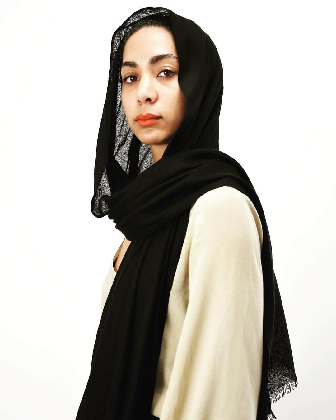 ヤーンツさんのインスタグラム写真 - (ヤーンツInstagram)「For Wholesale Inquiries pls contact sales@Yarnz.com #fallcashmere #scarves #cashmere #cashmerescarf #laceprint #knowyourpower #girlpower #ethnic #ethnicprint #muslimfashion #hijab #hijabstyle #hijabfashion」6月13日 23時30分 - yarnznyc