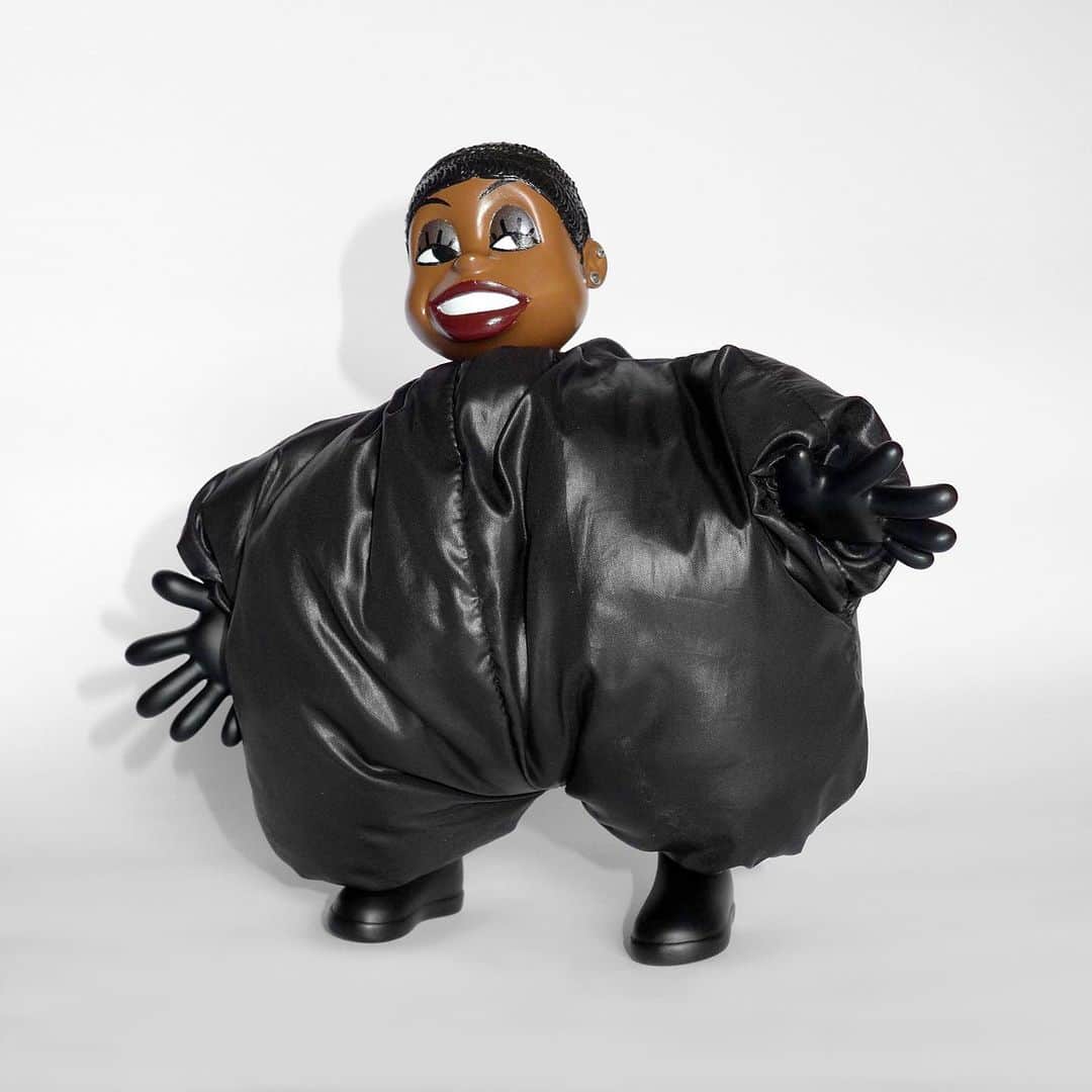 Red Bull Music Academyのインスタグラム：「Beep beep. We enlisted @p2pl to make this unique copy of a @missymisdemeanorelliott action figure, celebrating her induction into the Songwriters Hall of Fame today. — 📷 @jojoammler #missyelliott #shof2019」