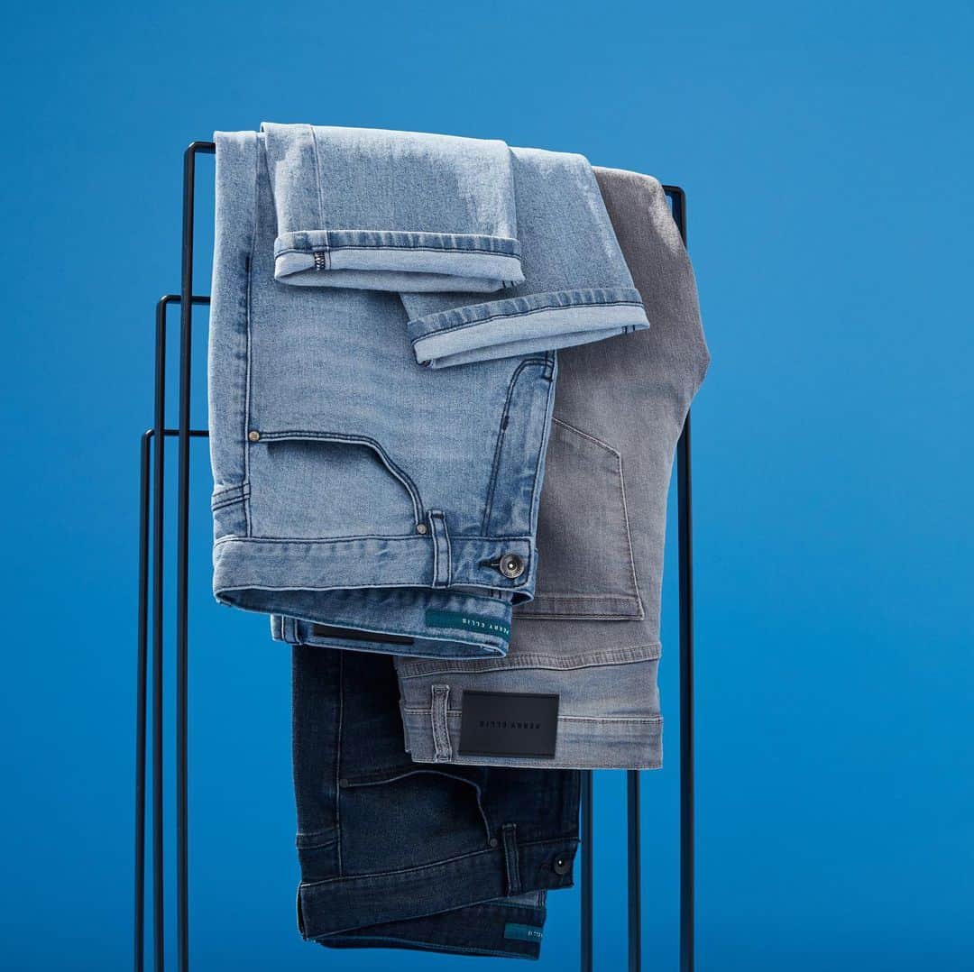 ペリーエリスのインスタグラム：「Denim ready. Find a fit for any occasion. Link in bio. #LifeReadySince1976」