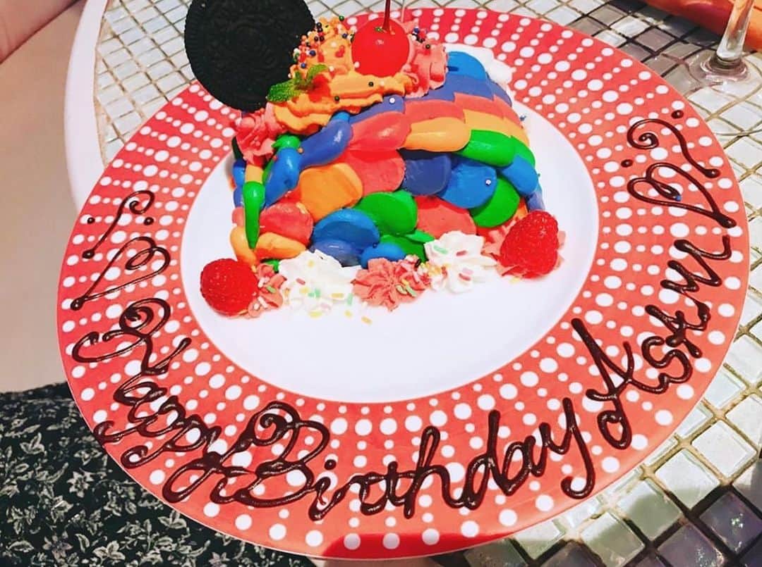 KAWAII MONSTER CAFEさんのインスタグラム写真 - (KAWAII MONSTER CAFEInstagram)「Our birthday cake🎂🎉🥳 Repost from @emi555emi Thank you for coming💚💙💛💜🧡❤️and happy birthday Asami😍 #kawaiimonstercafe #monstercafe #カワイイモンスターカフェ  #destination #tokyo #harajuku #shinuya #art #artrestaurant #colorful #color #pink #cafe #travel #trip #traveljapan #triptojapan #japan #colorfulfood #rainbow #rainbowcake #rainbowpasta #strawberry #pancakes #takeshitastreet #harajukustreet #harajukugirl #tokyotravel #onlyinjapan」6月14日 0時28分 - kawaiimonstercafe