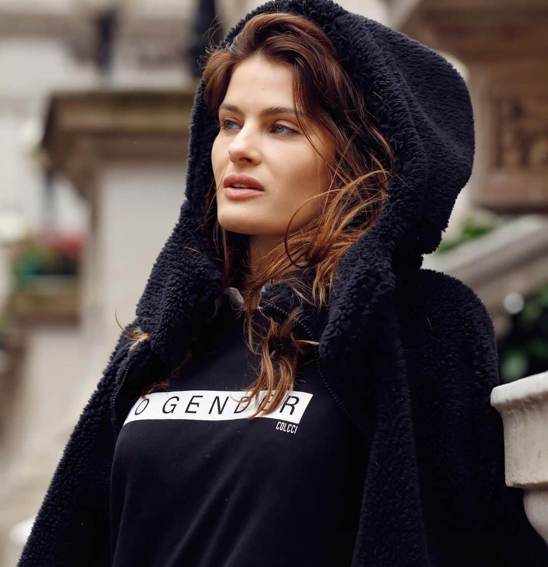 イザベリ・フォンタナさんのインスタグラム写真 - (イザベリ・フォンタナInstagram)「London Vibes」6月14日 0時35分 - isabelifontana