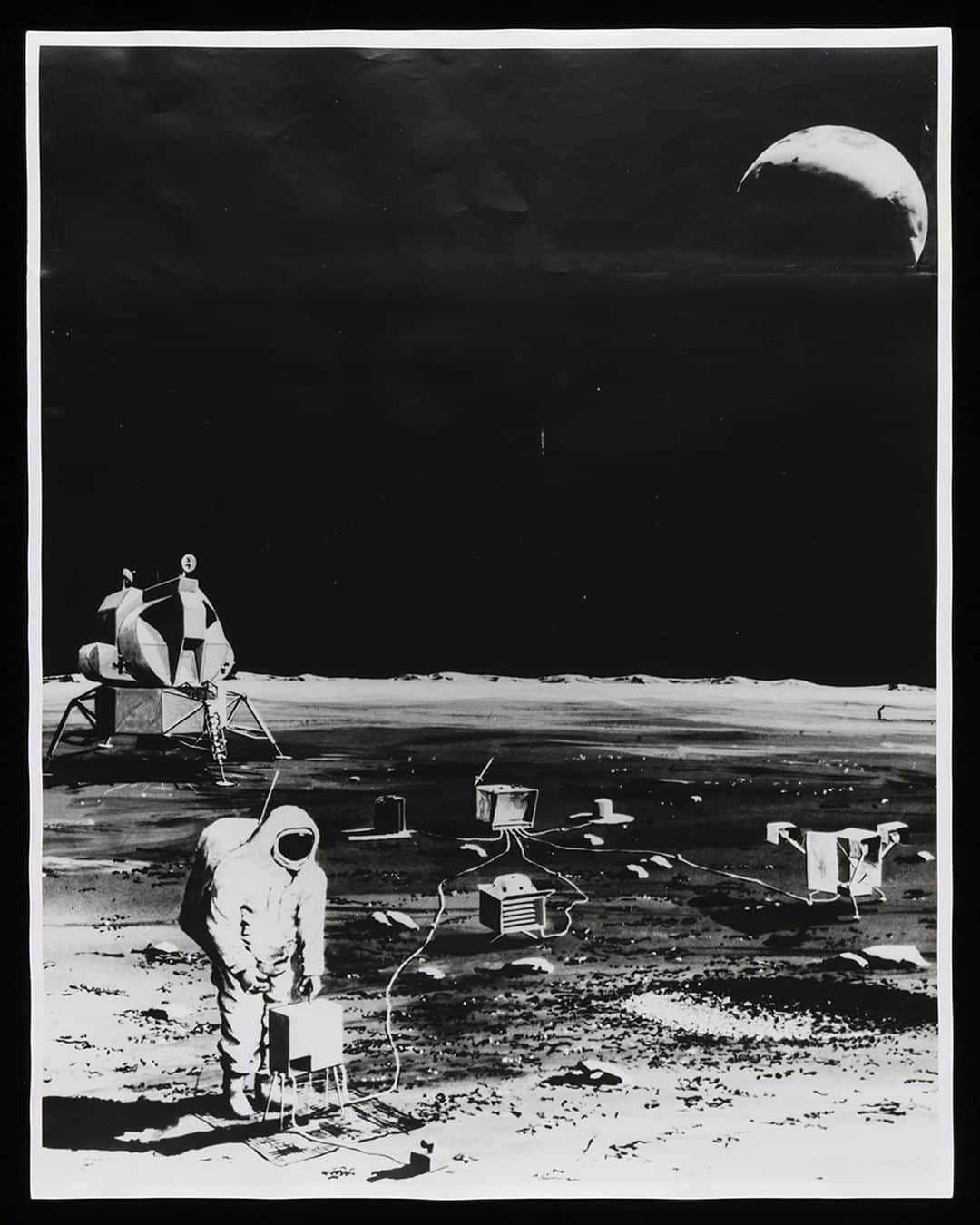 のインスタグラム：「Blasting off June 29, we're marking the 50th anniversary of the Moon landing with a new exhibition, Apollo 11. Over 200 objects will tell the story of this moment in history, including a new virtual reality experience. More info at link in bio👆 📷: From a series of original NASA commissioned art work depicting various phases of an Apollo Lunar landing mission」