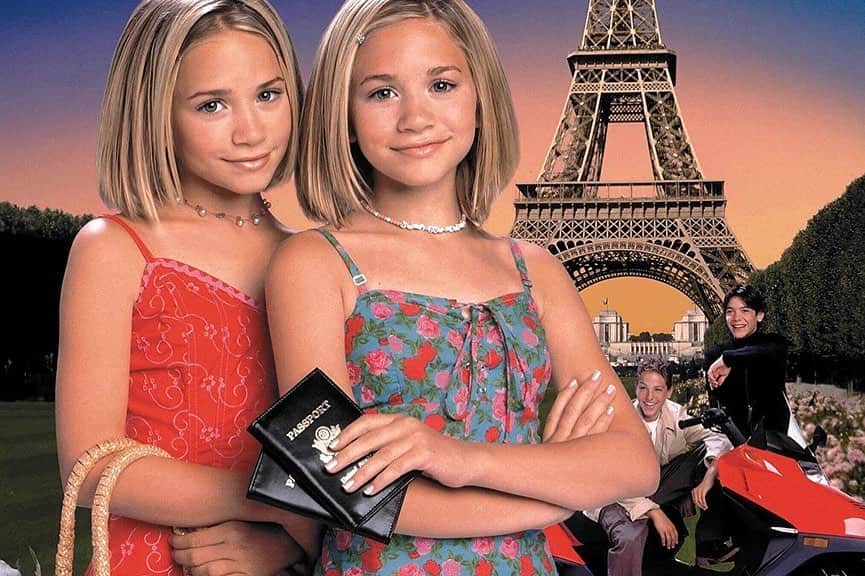 Vogue Australiaさんのインスタグラム写真 - (Vogue AustraliaInstagram)「Mary-Kate and Ashley Olsen are 33 today! And we couldn't think of a better way to celebrate than with a definitive list of the twins' best films. Tap the link in the bio to see our list and tell us, which Olsen twins movie is the greatest of all time?」6月13日 16時01分 - vogueaustralia