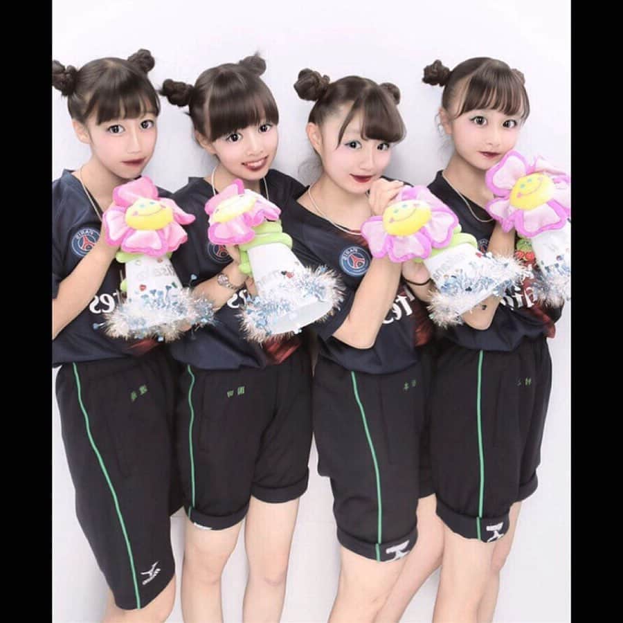 Nom de plumeさんのインスタグラム写真 - (Nom de plumeInstagram)「﻿ ﻿ 🎊🏃‍♀️体育祭特集🏃‍♂️🎊﻿ ﻿ 💇‍♀️ヘアアレンジ﻿ 走ったり汗をかく体育祭も﻿ おしゃれは忘れたくないっ♡﻿ ﻿ 前髪や後ろ髪をまとめた﻿ アレンジだと時間が経っても﻿ スッキリして良いかも✨﻿ ﻿ ﻿ 🎀photo by 🎀﻿ @sn_cha_  @o.3.na  @hi.ma.3  @yuiyuisakuramboration  @ruuuu__2288 ﻿ ◇◇◇◇◇◇◇◇◇◇◇◇◇◇◇◇◇◇◇◇◇◇◇◇◇◇◇◇◇﻿ ﻿ #nomdeplume #体育祭 #体育祭ヘアアレンジ #ヘアアレンジ #体育祭ヘア #体育祭ヘアセット #体育祭プリ #プリント倶楽部」6月13日 16時43分 - nomde_official