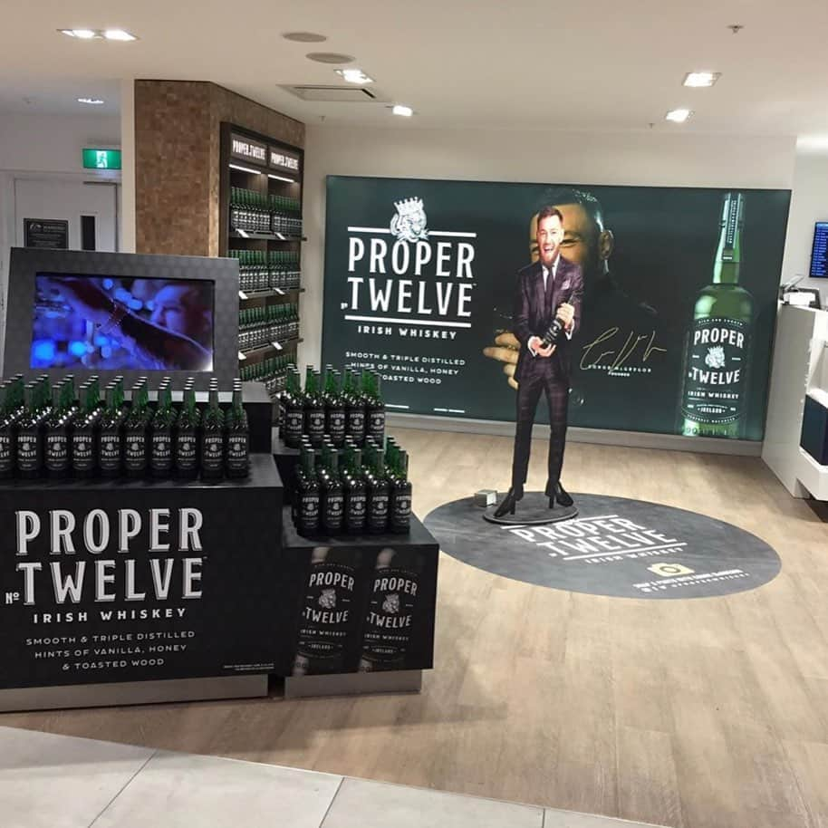 コナー・マクレガーさんのインスタグラム写真 - (コナー・マクレガーInstagram)「Wow, what an amazing @properwhiskey display in Sydney Airport! Thank you so much @heinemanntaxanddutyfreeau.  Excellent work! To see this in Sydney, and to long being the number 1 selling item in all of duty free at Dublin airport (not just alcohol), I am thrilled that people traveling around the globe to their destinations, can get their hands on some Proper Twelve, to gift themselves and their friends on arrival!  A Proper arrival!  #ProperIsFly ✈️ #OneForAll @properwhiskey」6月13日 17時07分 - thenotoriousmma