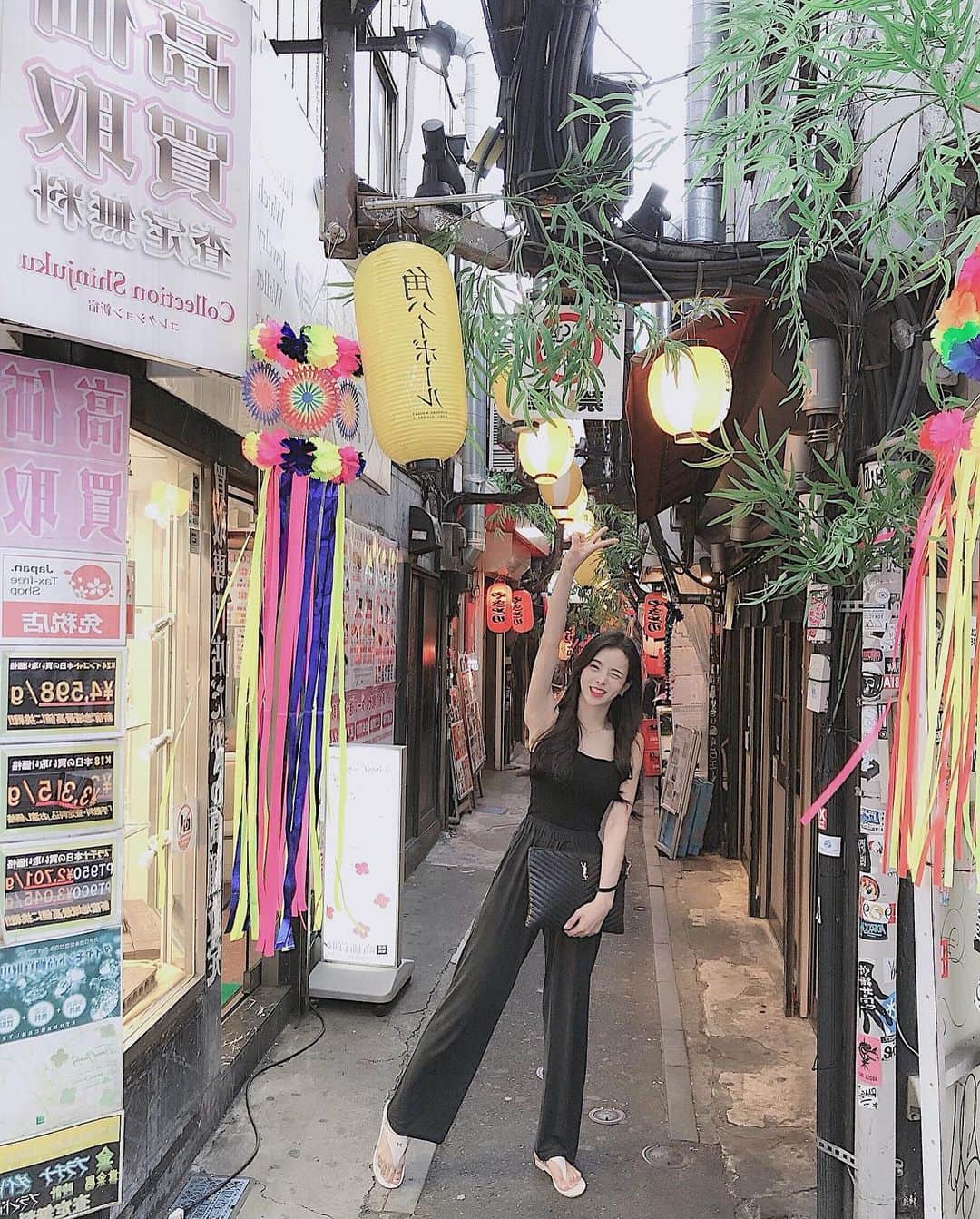 ダユンさんのインスタグラム写真 - (ダユンInstagram)「신주쿠 맛집 추천해주세요 🇯🇵!! 무조건 알콜과 함께!!!!!!」6月13日 18時16分 - 2__yun__2
