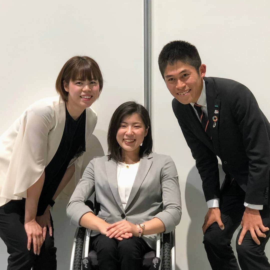 星奈津美のインスタグラム：「昨日さいたまスーパーアリーナで開催された、さいしんビジネスフェア2019のトークショーで、プロランナーの川内優輝さん、パラアルペンスキーの村岡桃佳さんとご一緒し、現役選手であるお二人の貴重なお話を聞くことが出来ました✨これからも応援しています😊 #川内優輝 さん #村岡桃佳 さん #ありがとうございました」