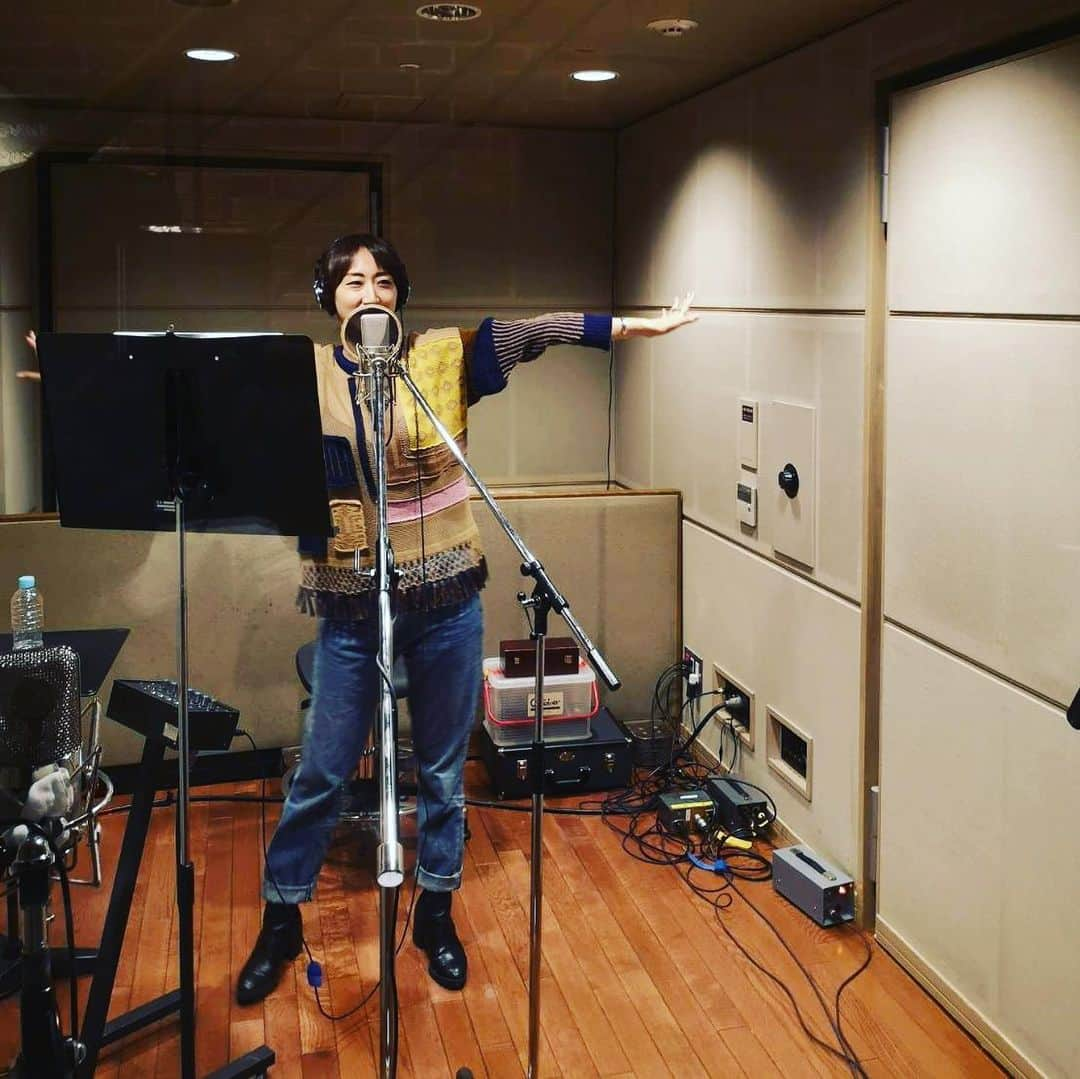 Ms.OOJAさんのインスタグラム写真 - (Ms.OOJAInstagram)「豪華なレコーディングだった。 楽しい〜 . #msooja #shine #recording」6月13日 18時56分 - msoojafaith