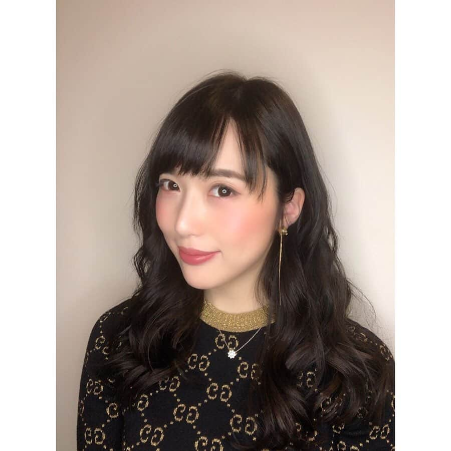 岡英里さんのインスタグラム写真 - (岡英里Instagram)「髪のメンテナンスしてきたよん🥰 . . 今使ってる #bioprogramming #3dplus シリーズのシャンプーコンディショナーがいい感じだったので同じシリーズのミストも購入👌 . . 南川さんありがとうございました🥰 . . #岡英里 #cupola表参道 #cupolaomotesando #cupola #表参道 #美容室 #サロン #天使の輪 #艶髪 #美髪 #柔らかい #暗めカラー #透明感 #透明感カラー #サラサラ #オリジナル #トリートメント #巻き髪 #アレンジ #beauty #hair #haircolor #hairstyle #japanese #hairmist」6月13日 19時26分 - okaeri0424