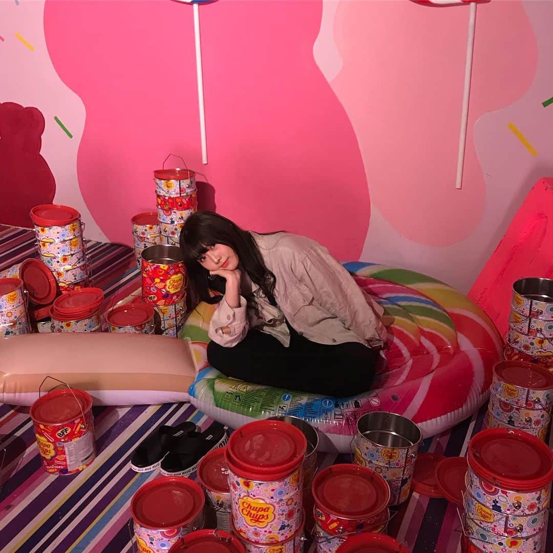 のインスタグラム：「🍭🥀」