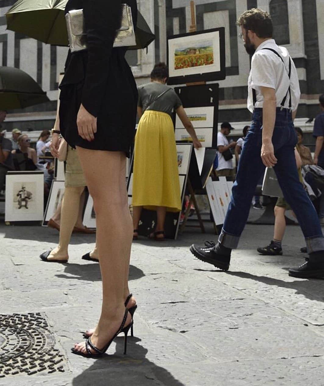 ポリーニさんのインスタグラム写真 - (ポリーニInstagram)「Spotted beauty @cristinamusacchio in Florence wearing our sandals #pollini」6月13日 19時33分 - pollini